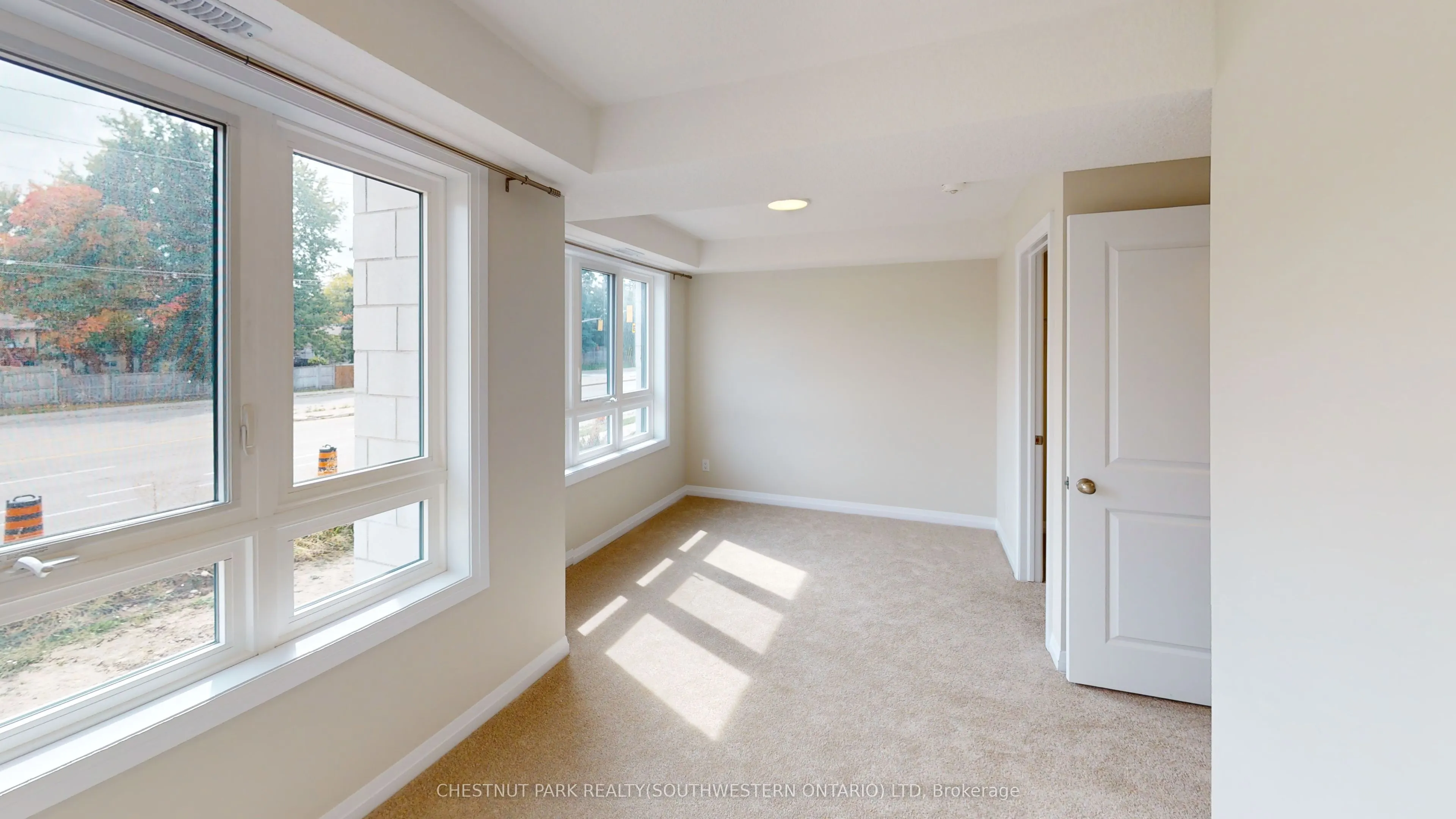 410 Northfield Drive W, #D3