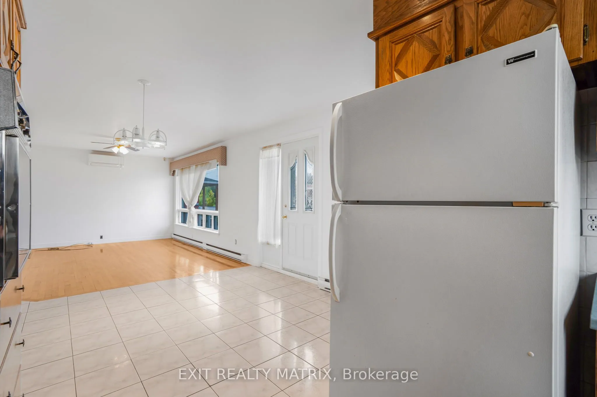 323 Longueuil Street