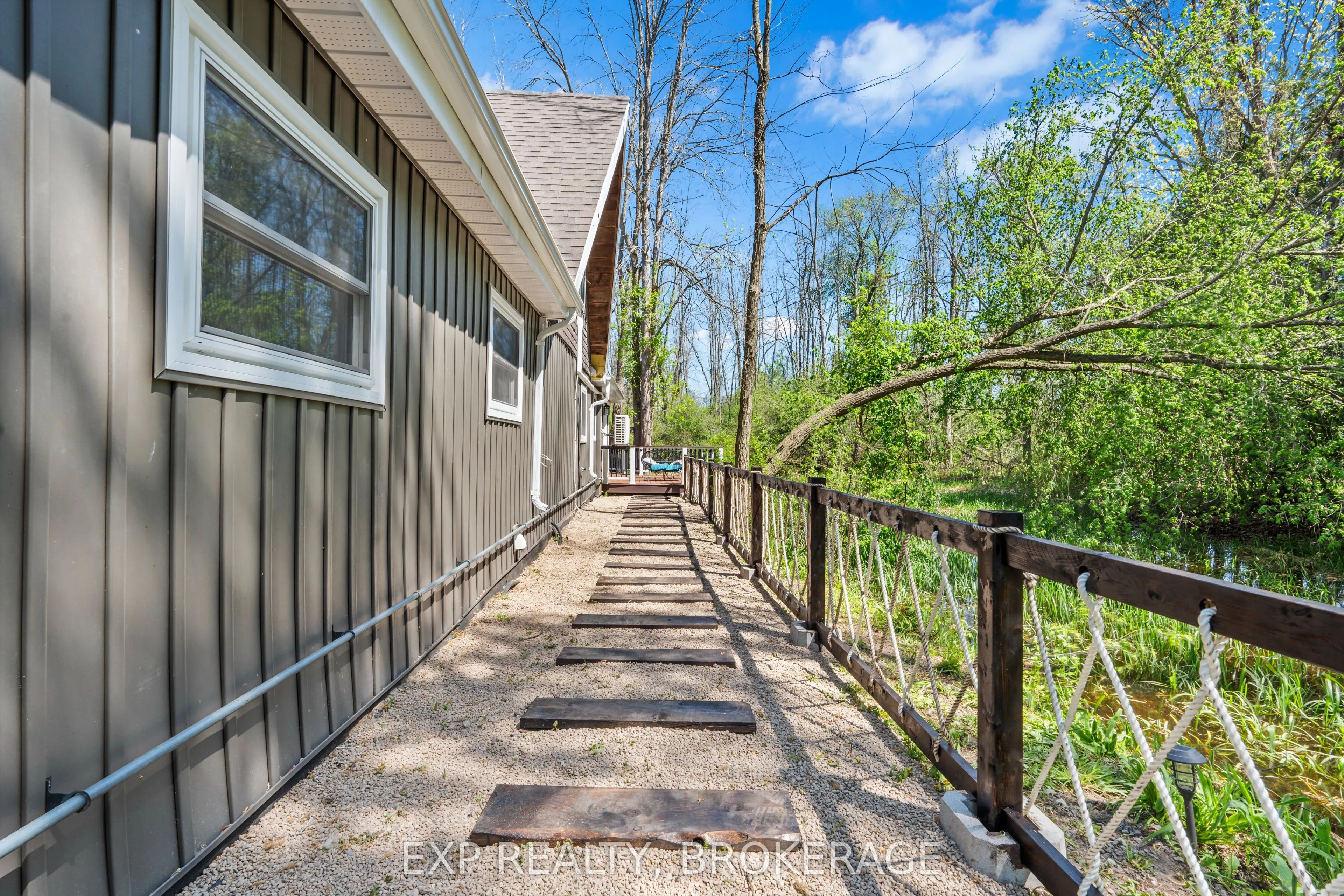 8546 COUNTY 2 Road