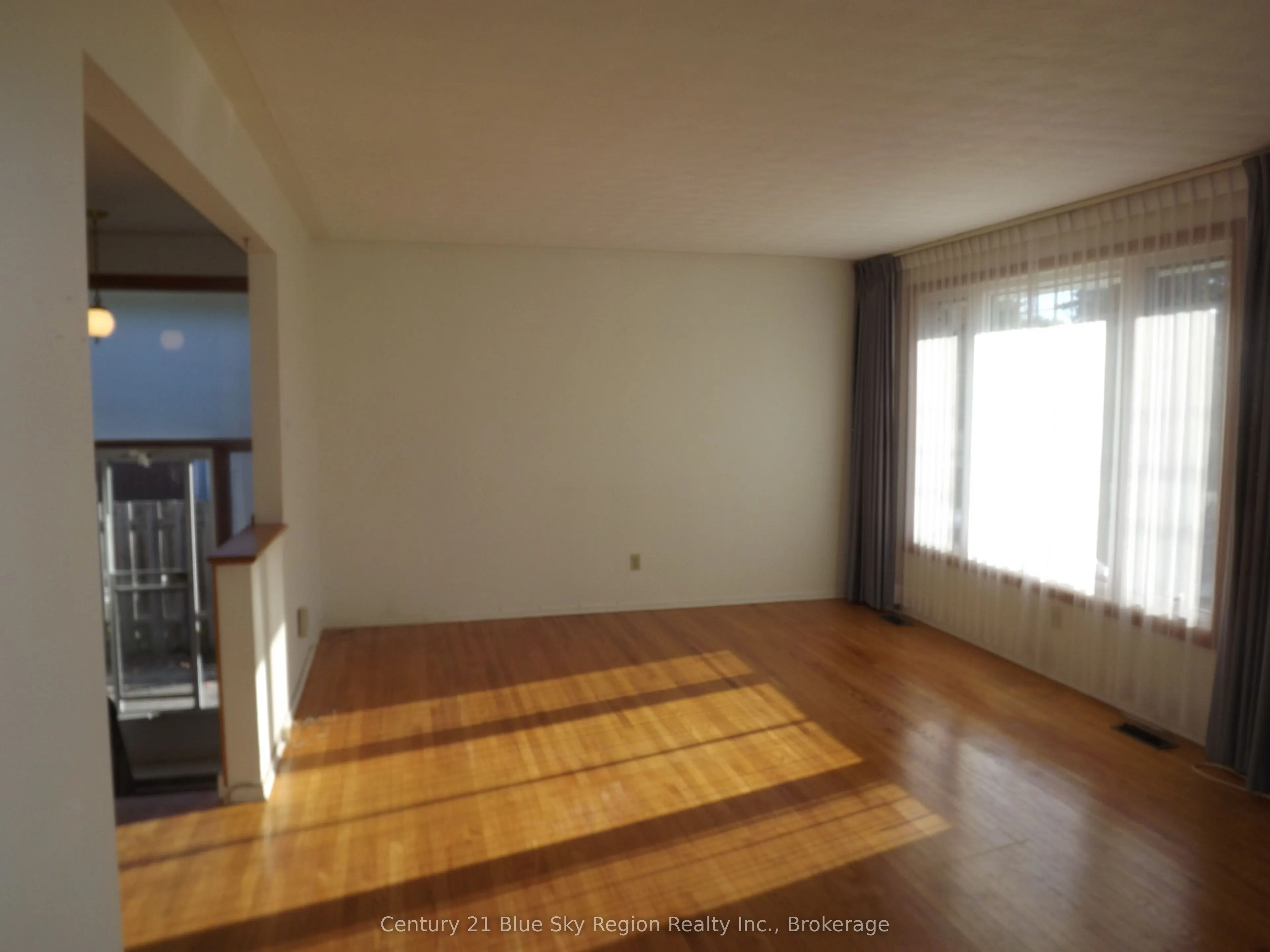 76 strathcona Avenue