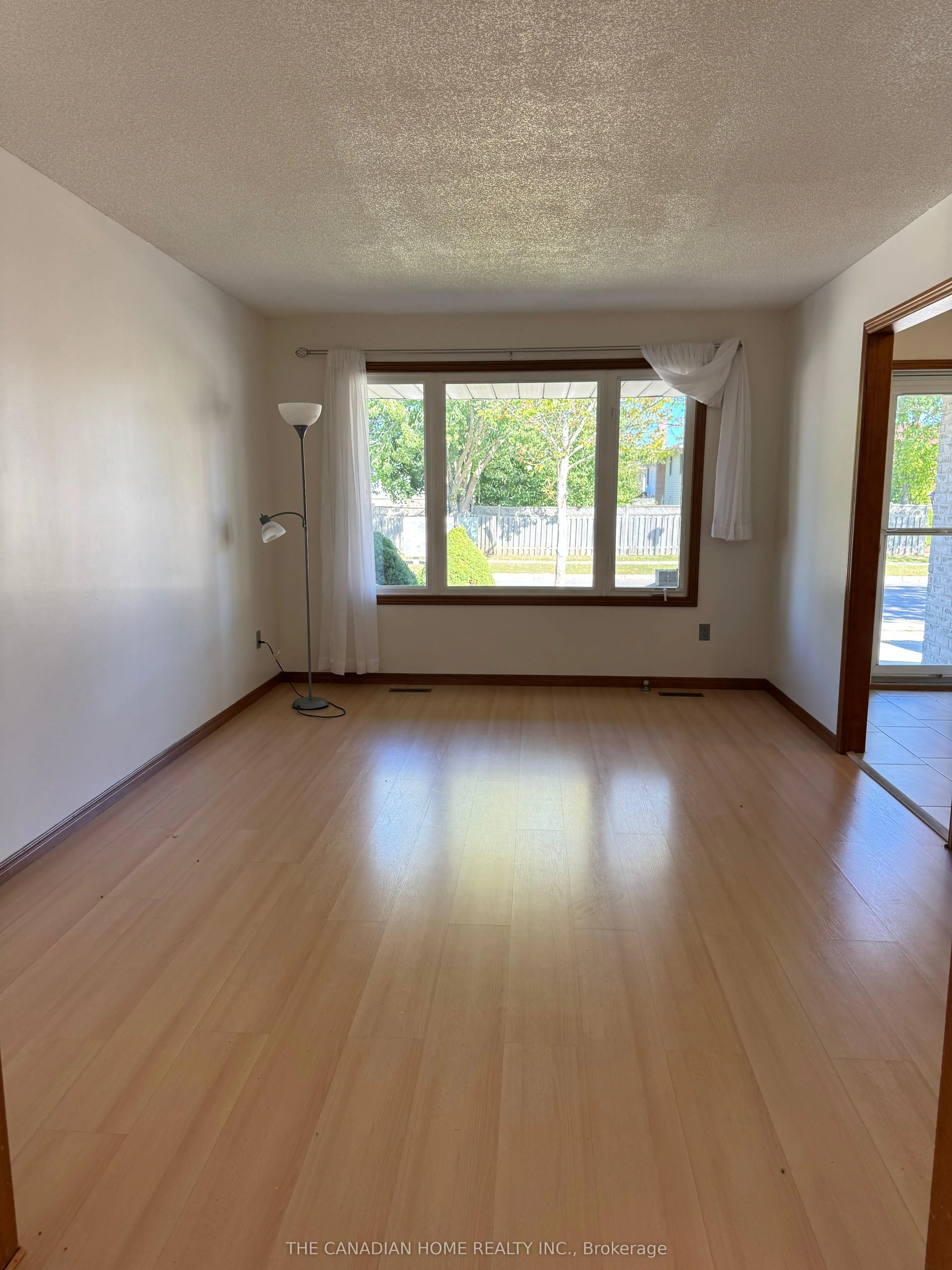 1754 Jalna Boulevard
