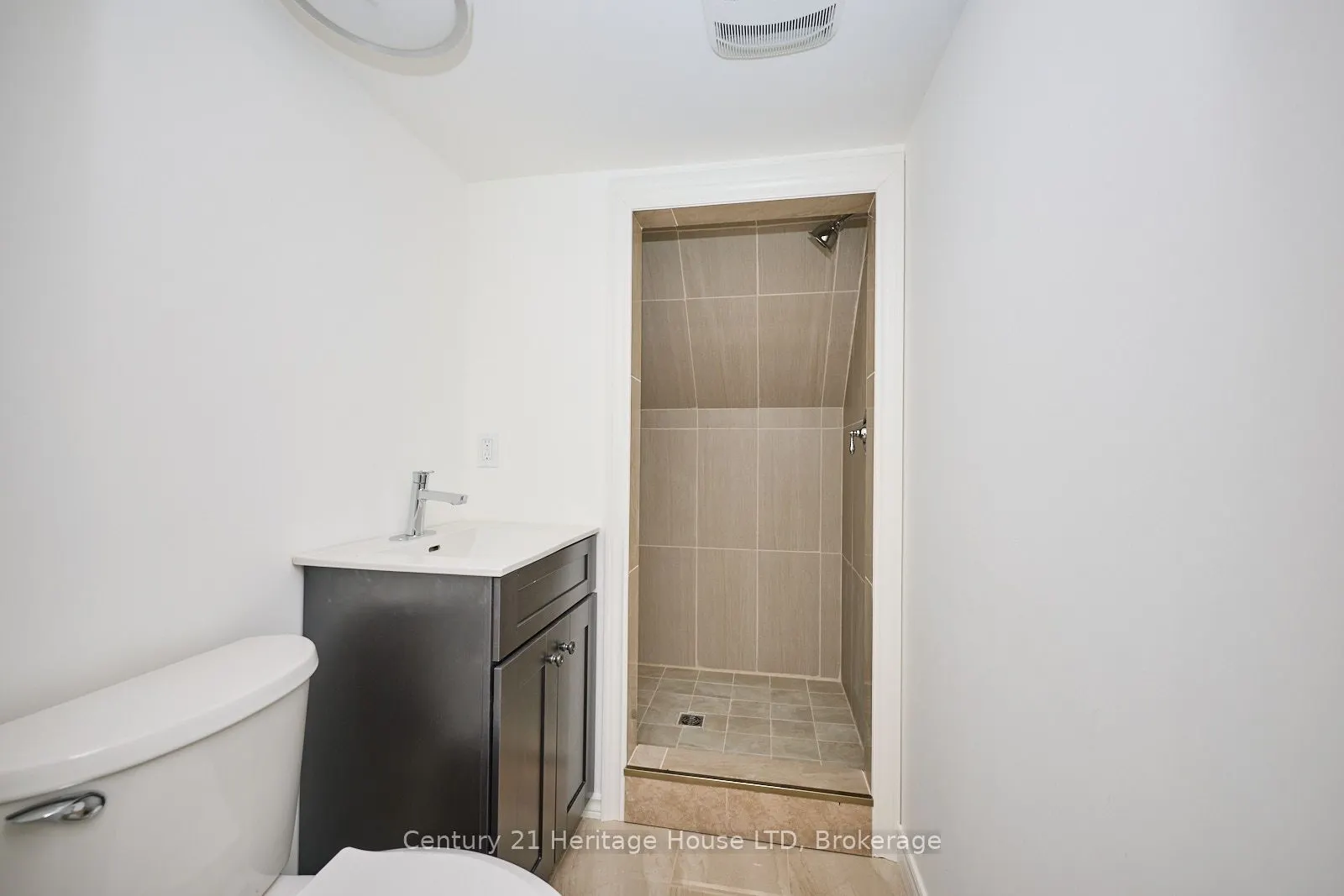 17 Biggar Road