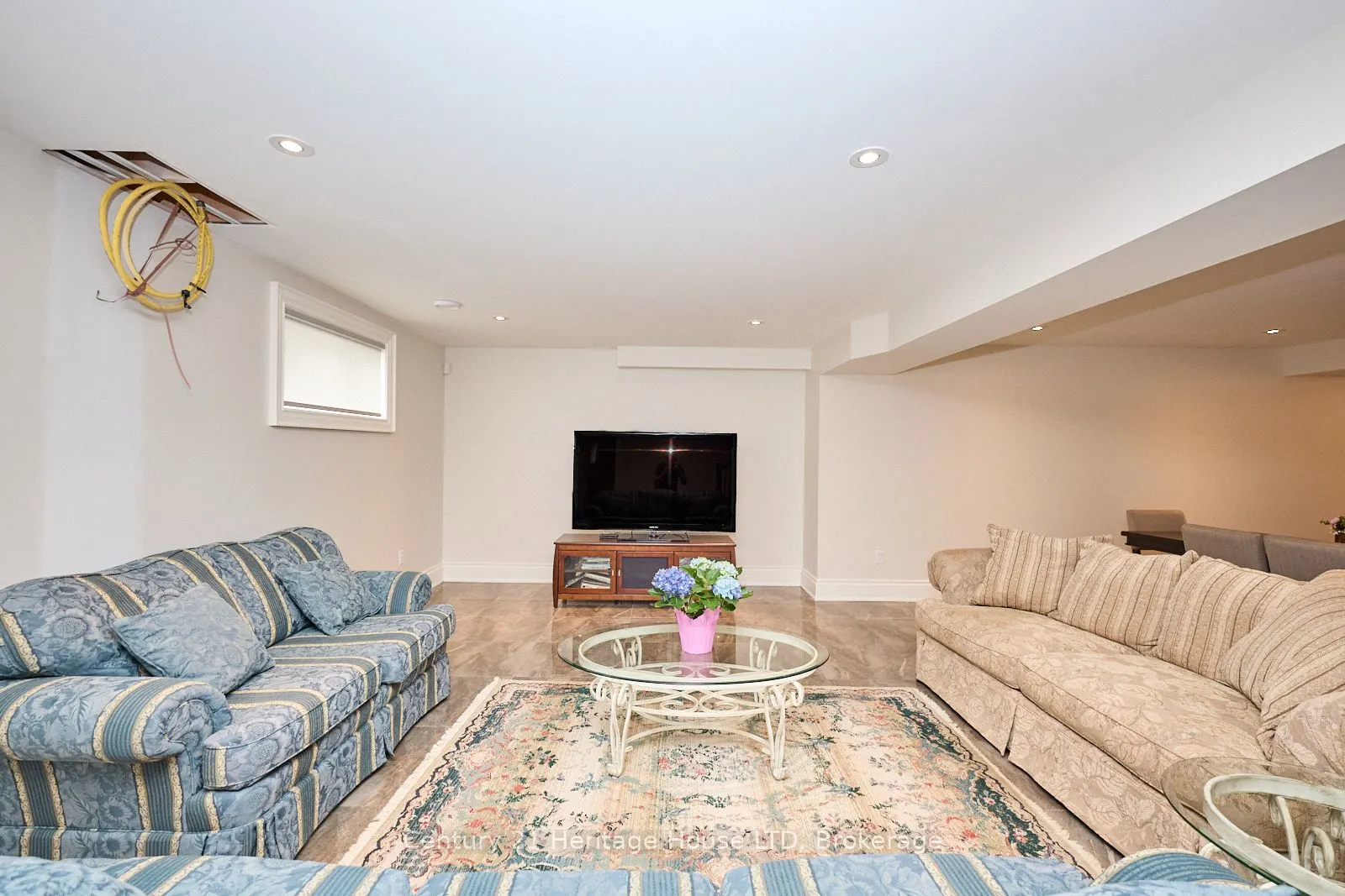 17 Biggar Road