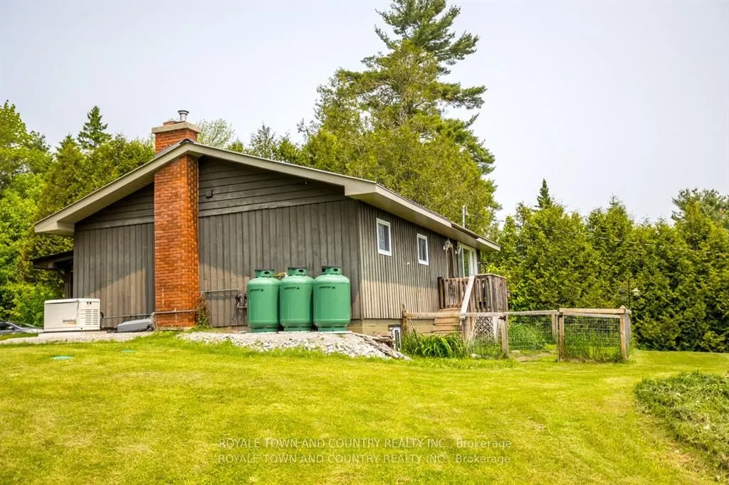 1042 Tweed Drive