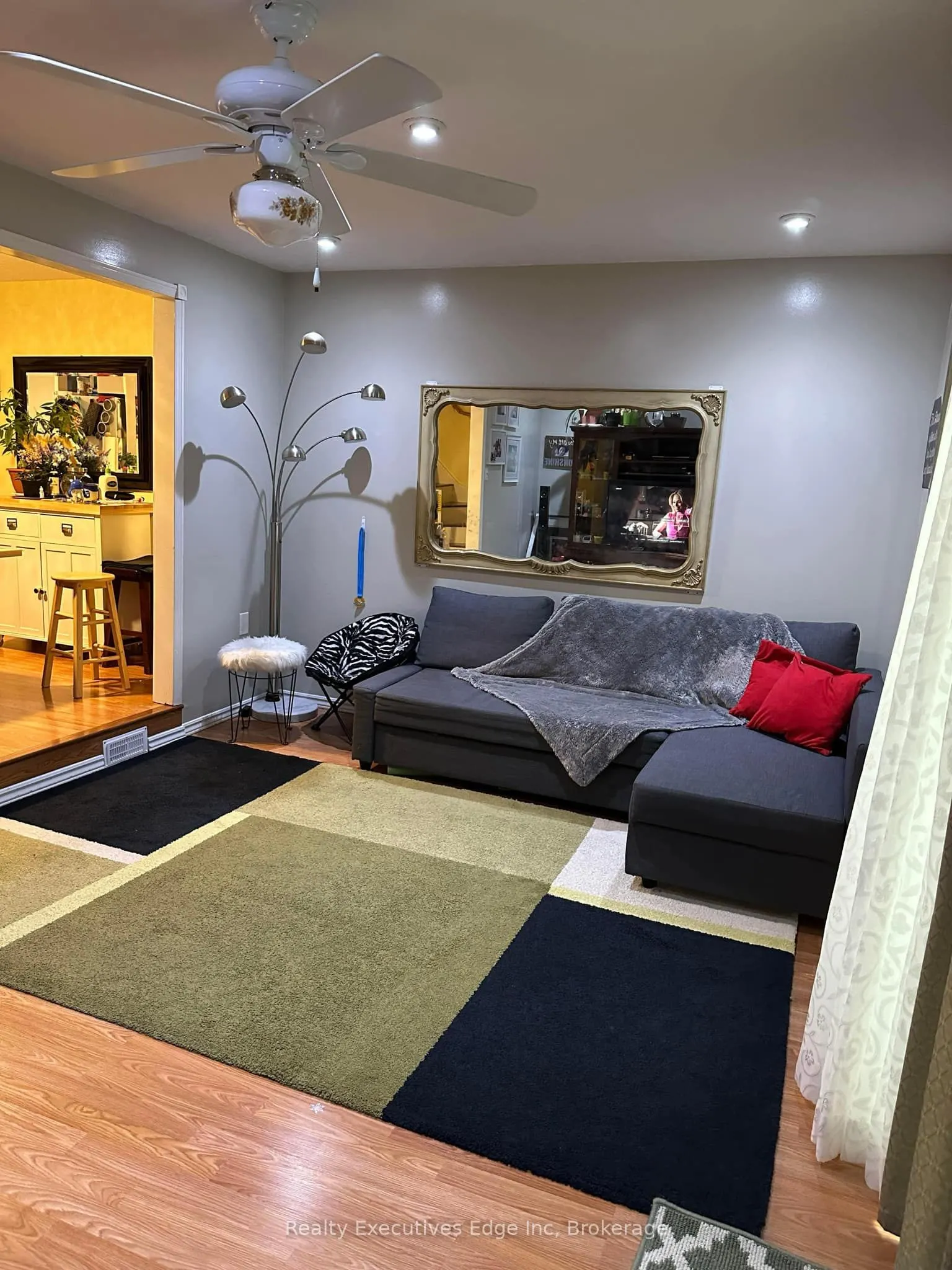 5982 Dunn Street, #4