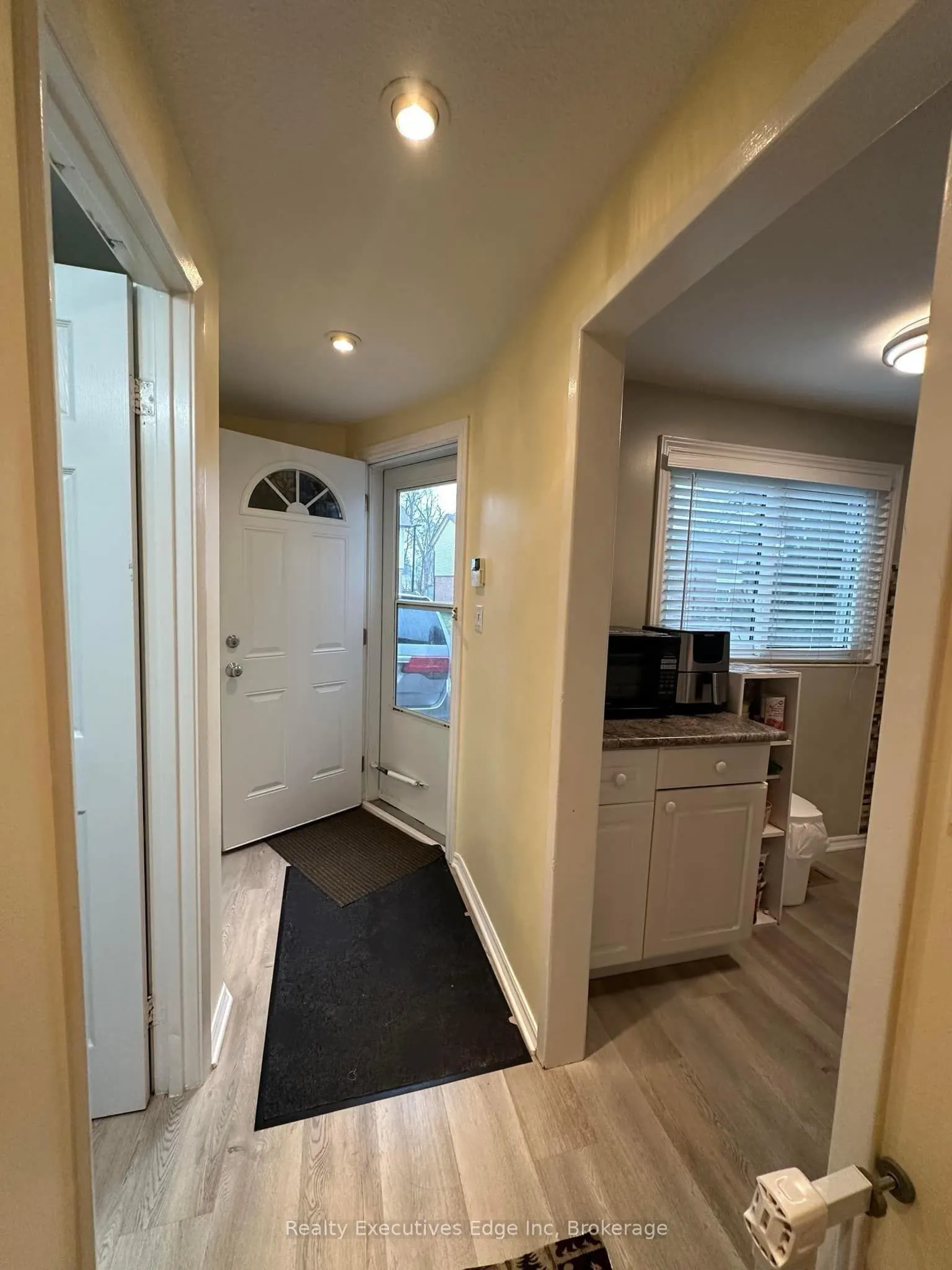 5982 Dunn Street, #4