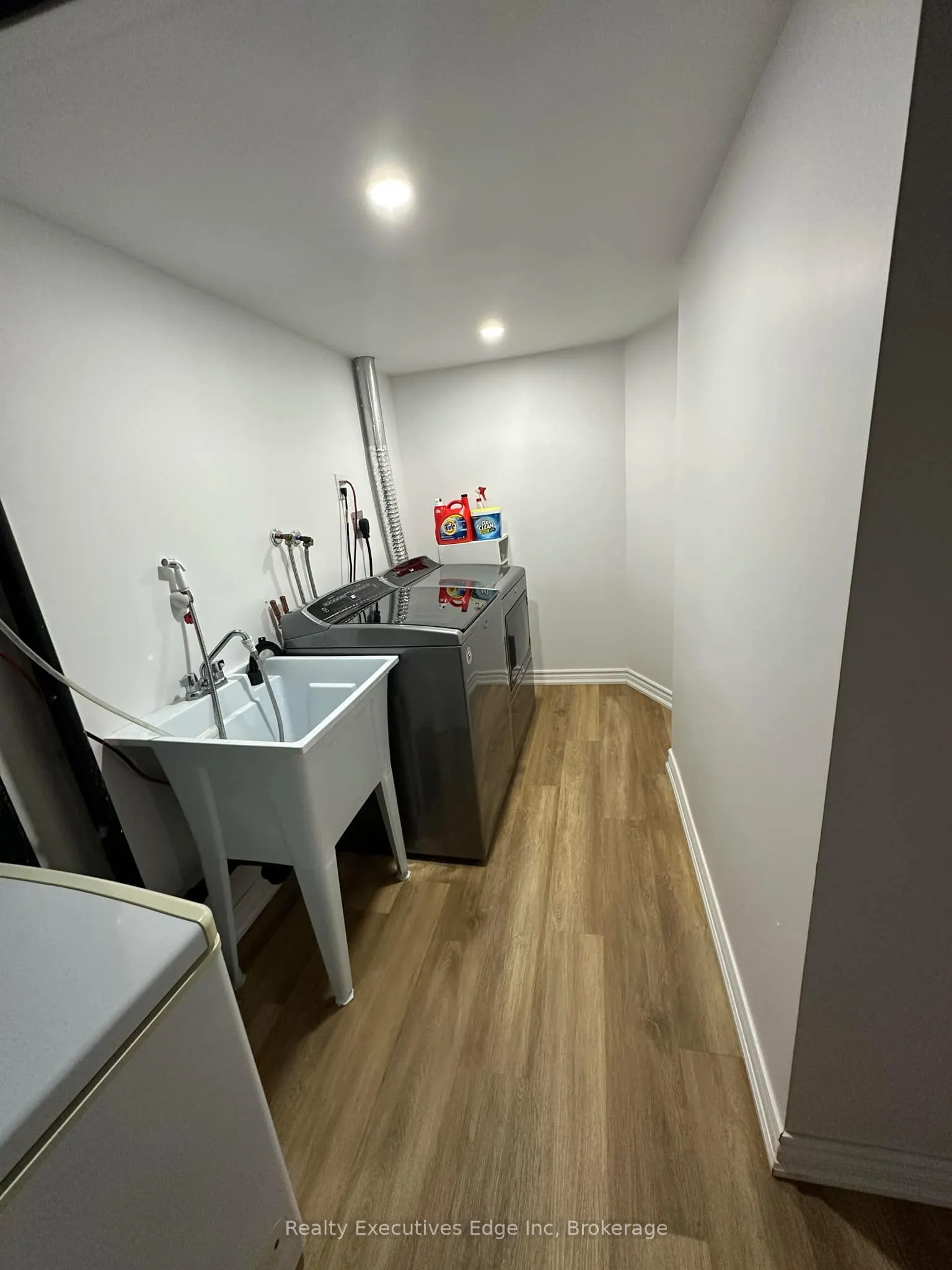 5982 Dunn Street, #4