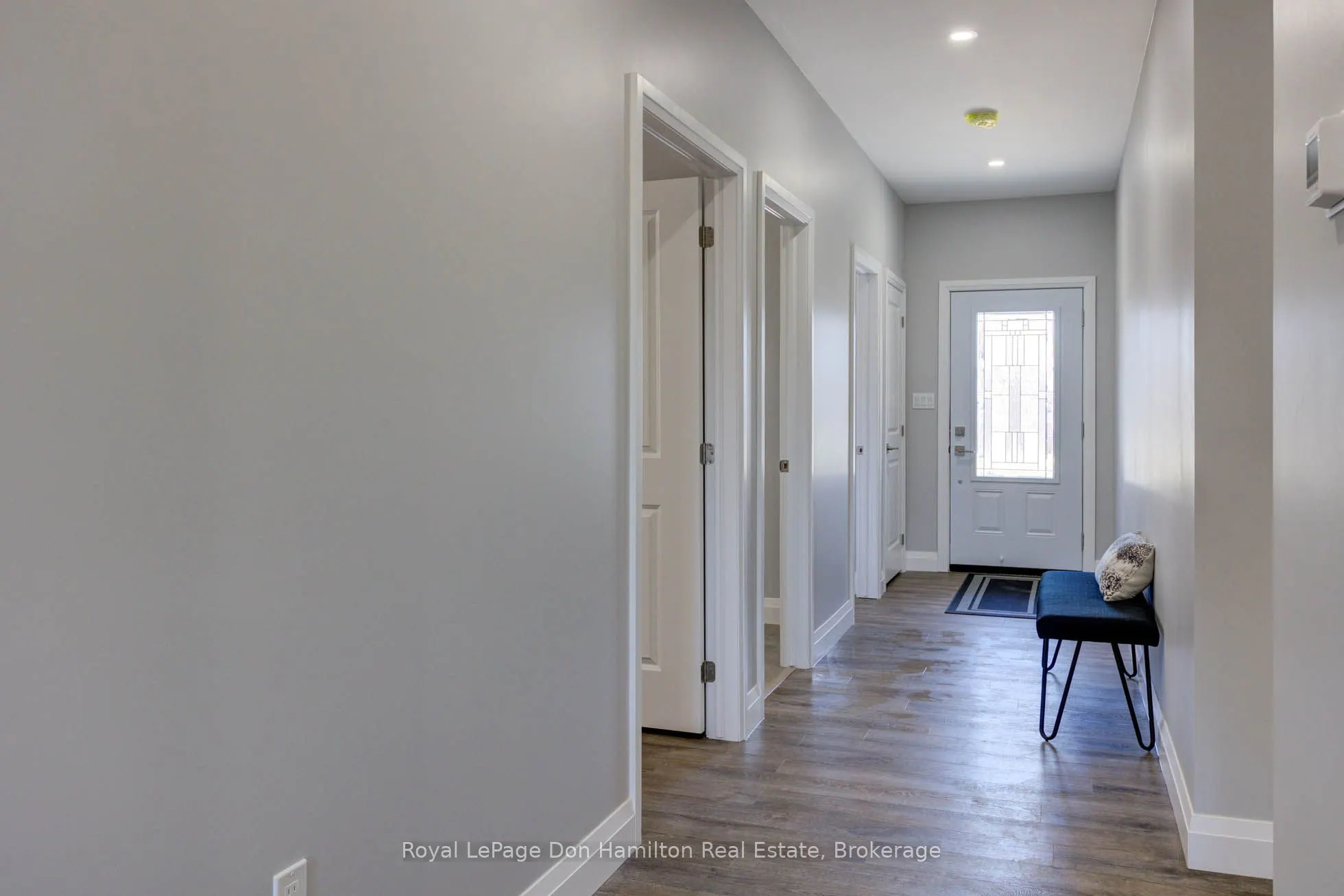 274 Queen Street S