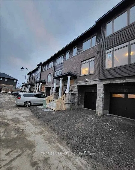61 Soho Street, #48