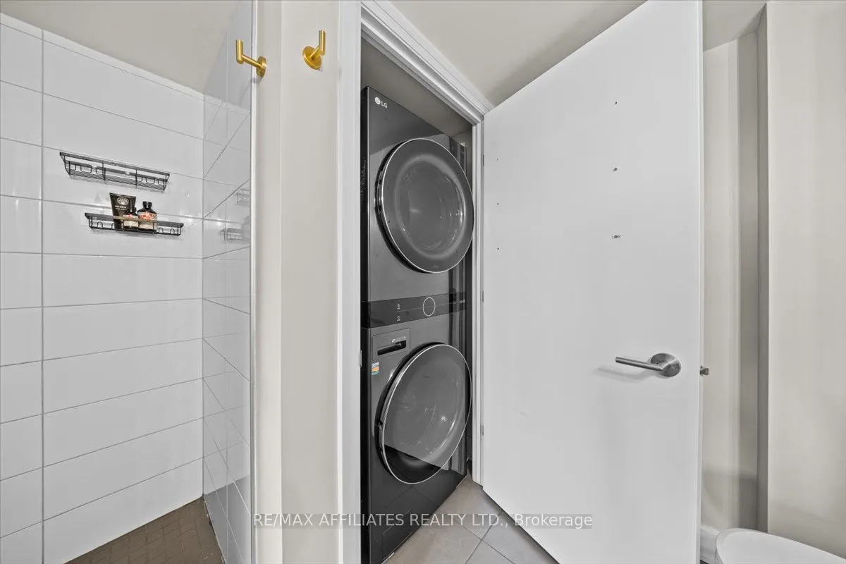 1035 Bank Street, #406