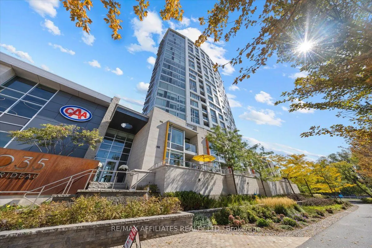 1035 Bank Street, #406