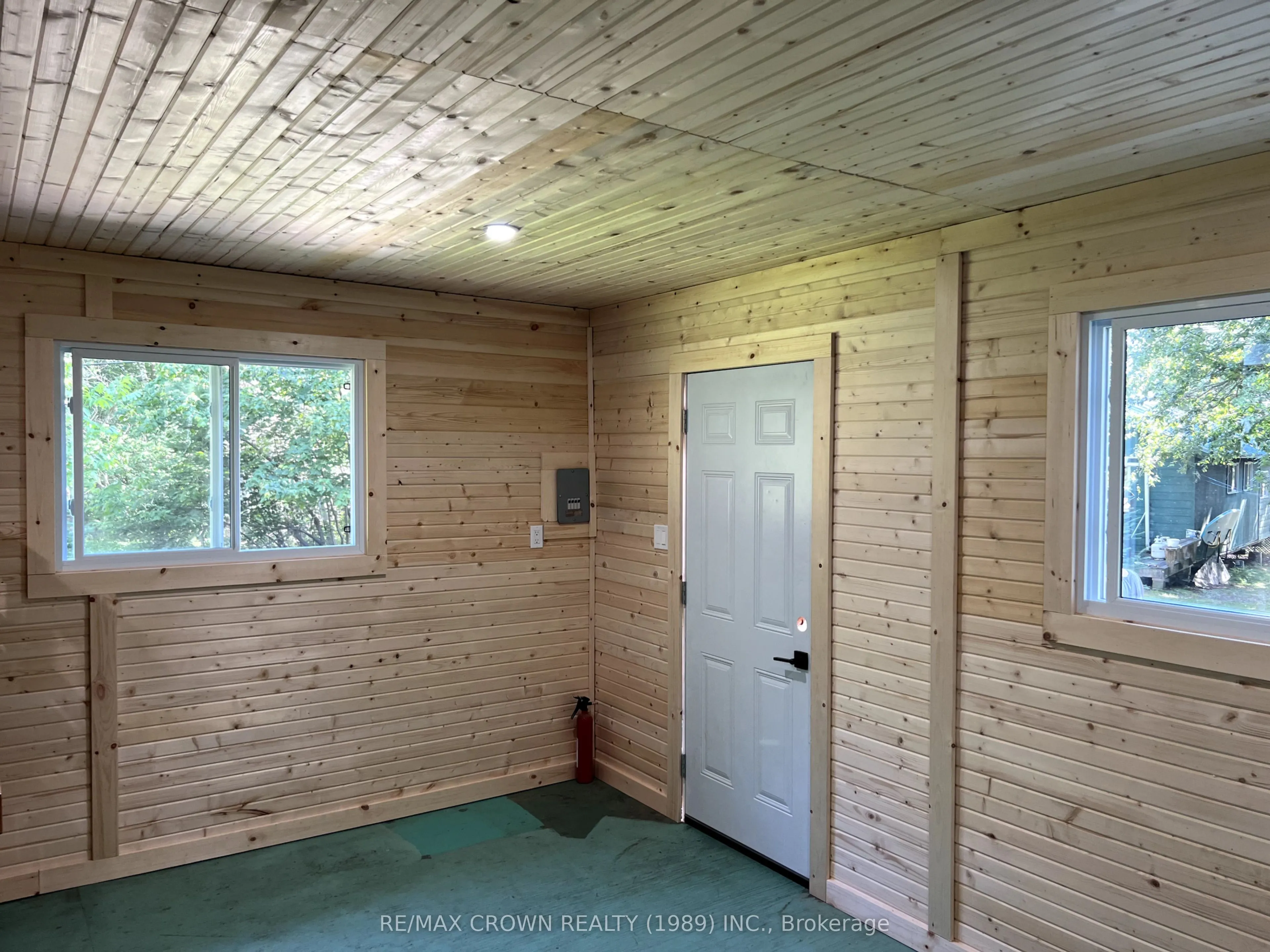 568 Hemlock Island