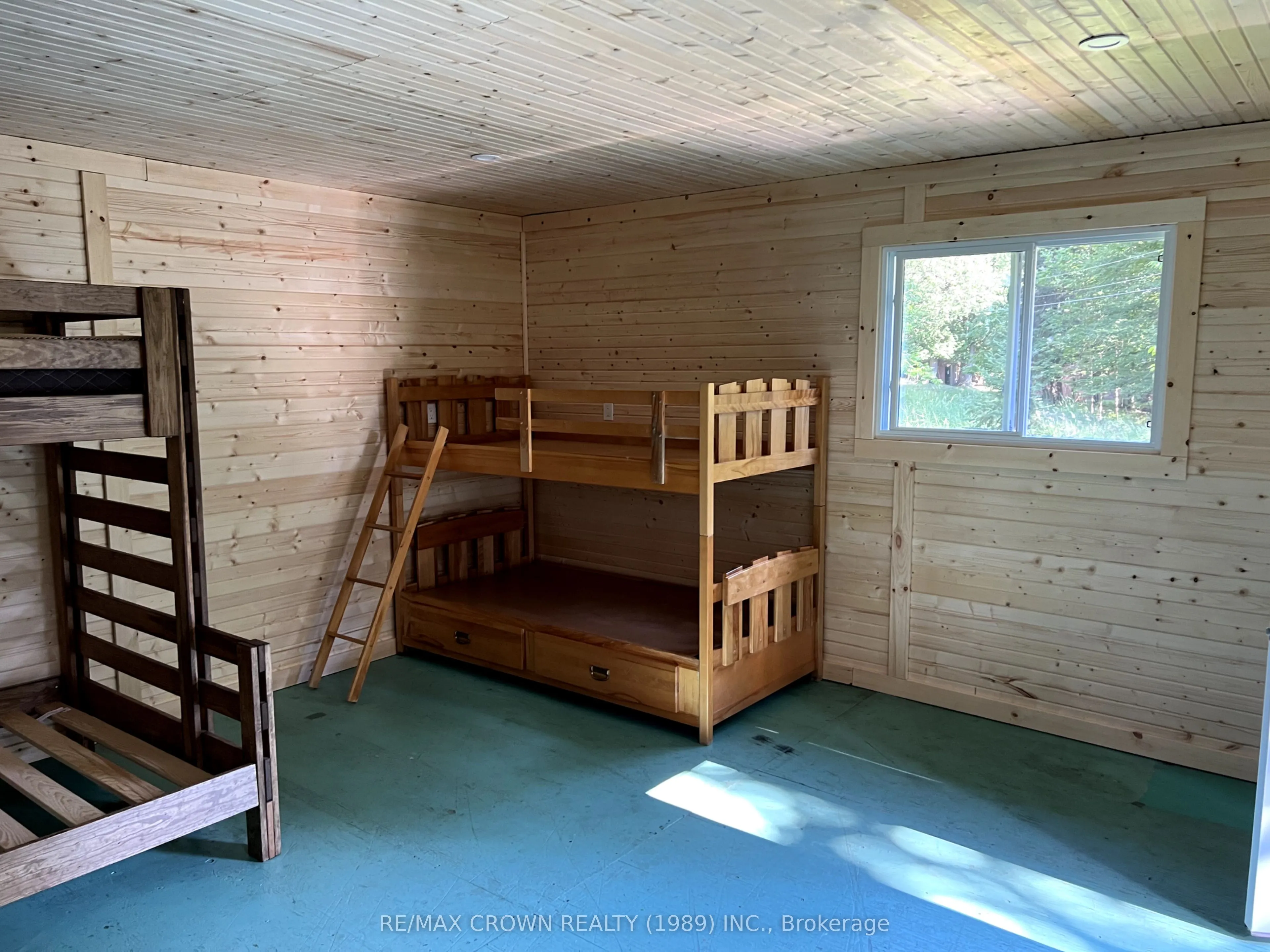 568 Hemlock Island