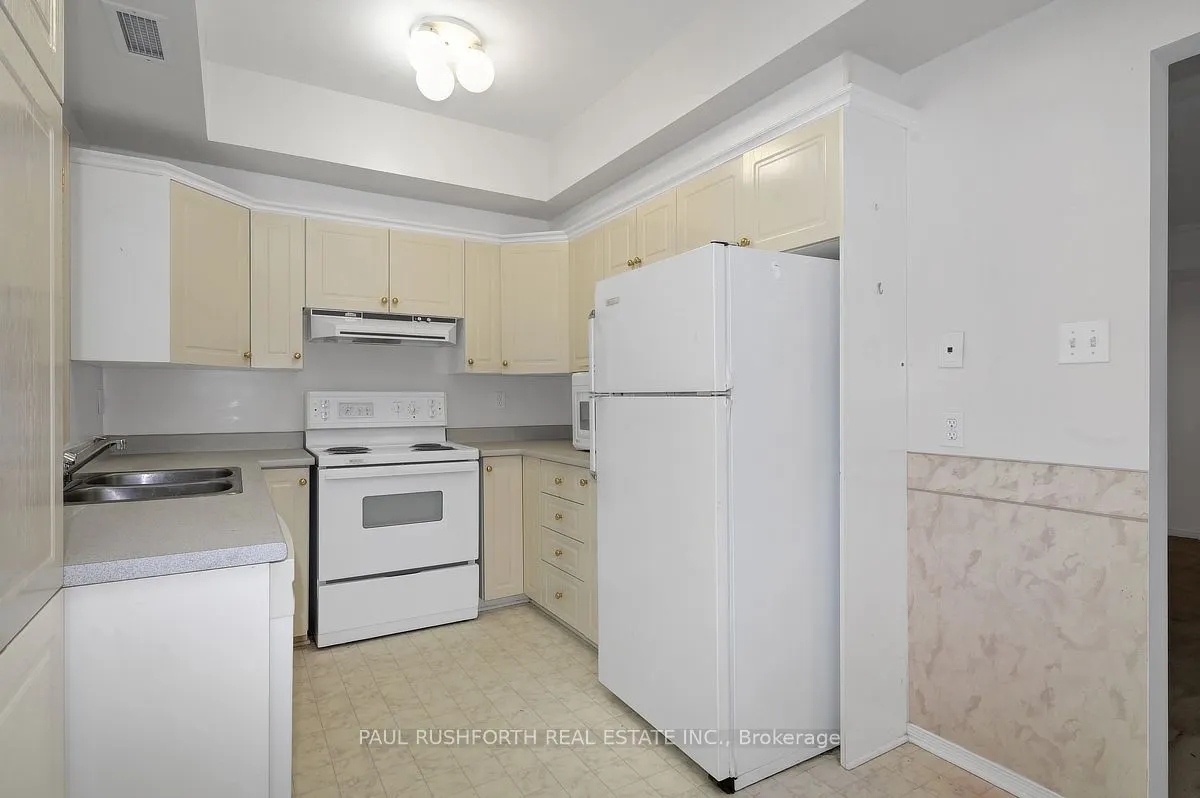 112 Robson Court, #9