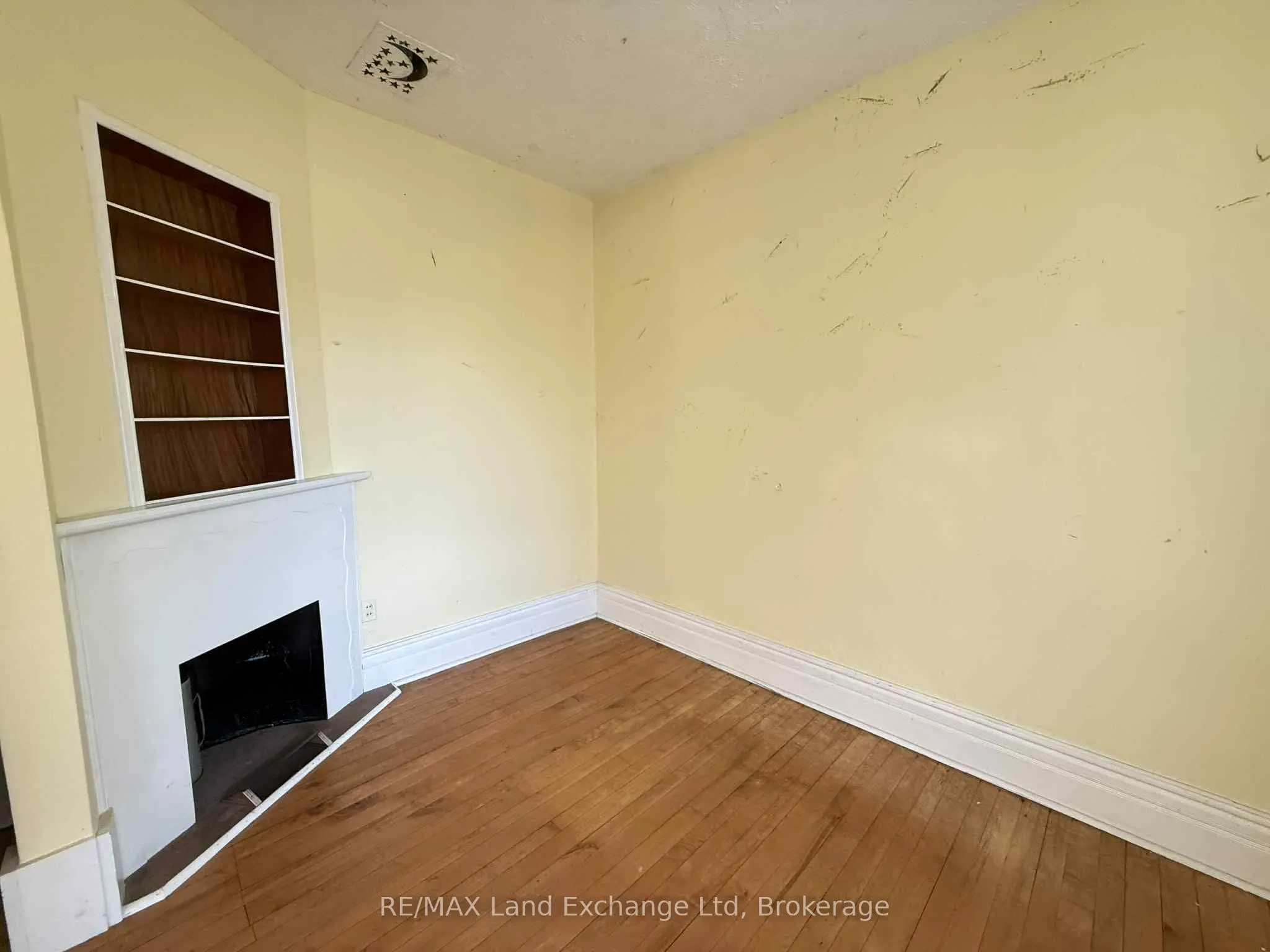 66 Diagonal Road
