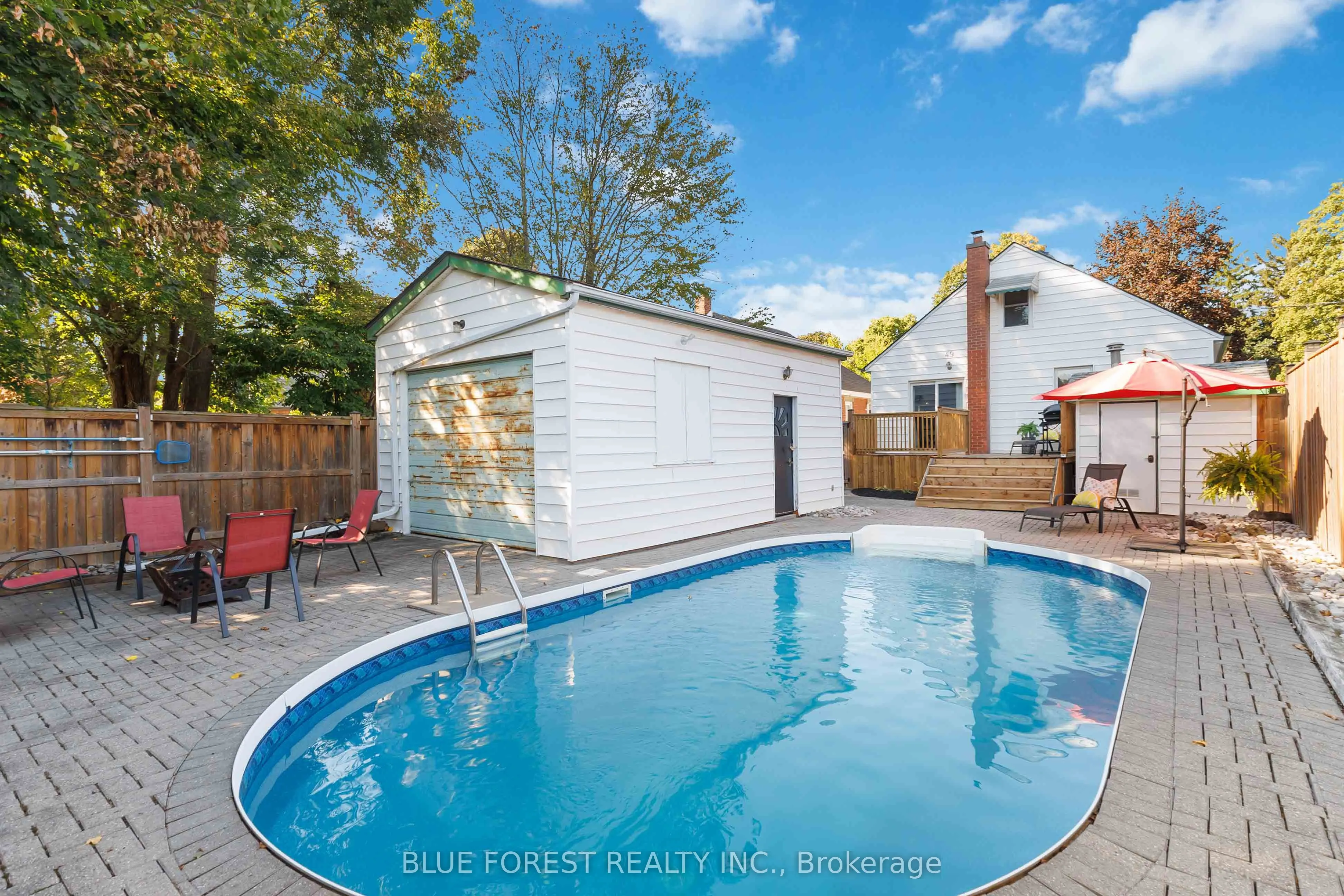 49 Raywood Avenue