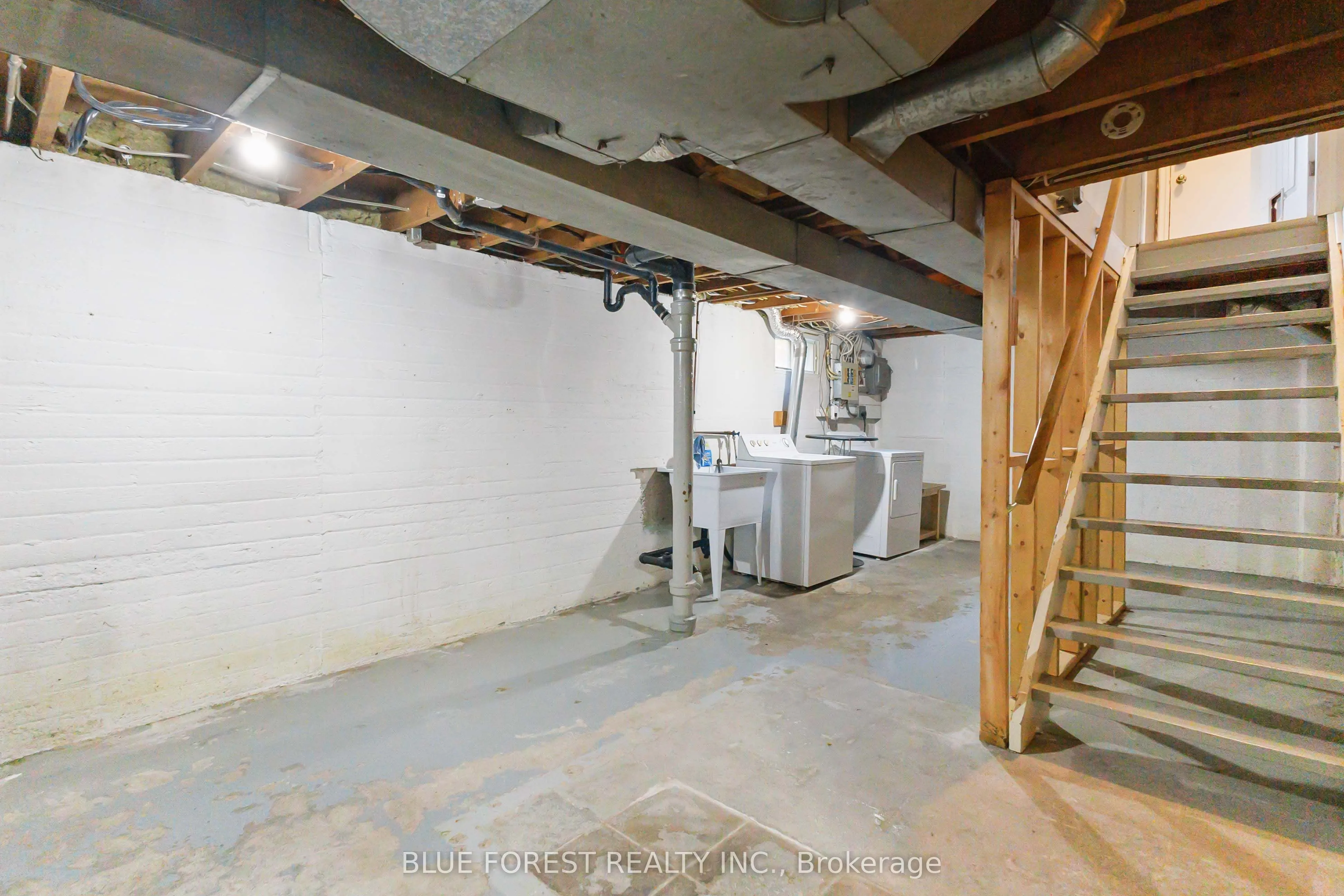49 Raywood Avenue