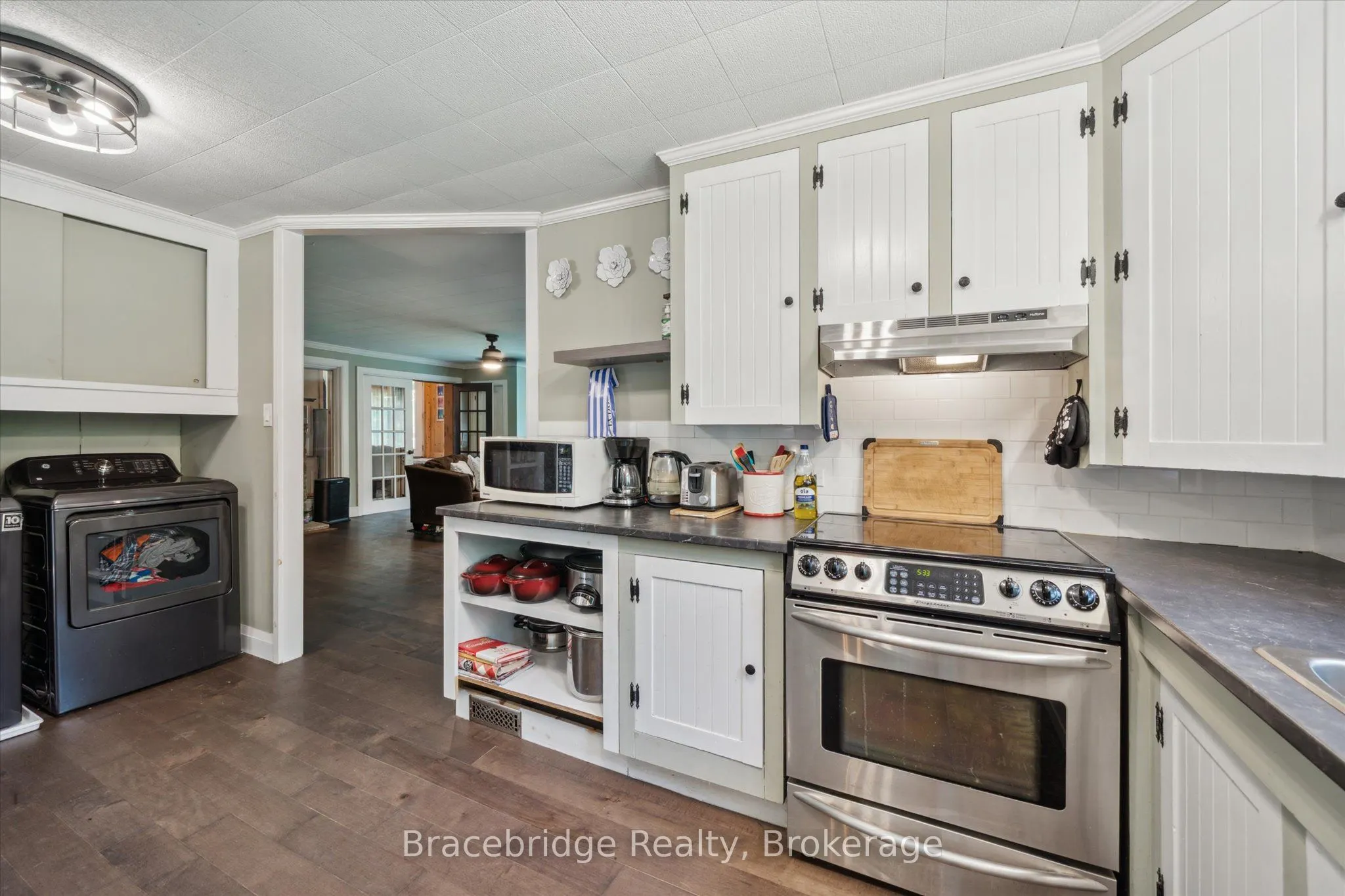 1151 Beatrice Twn Line