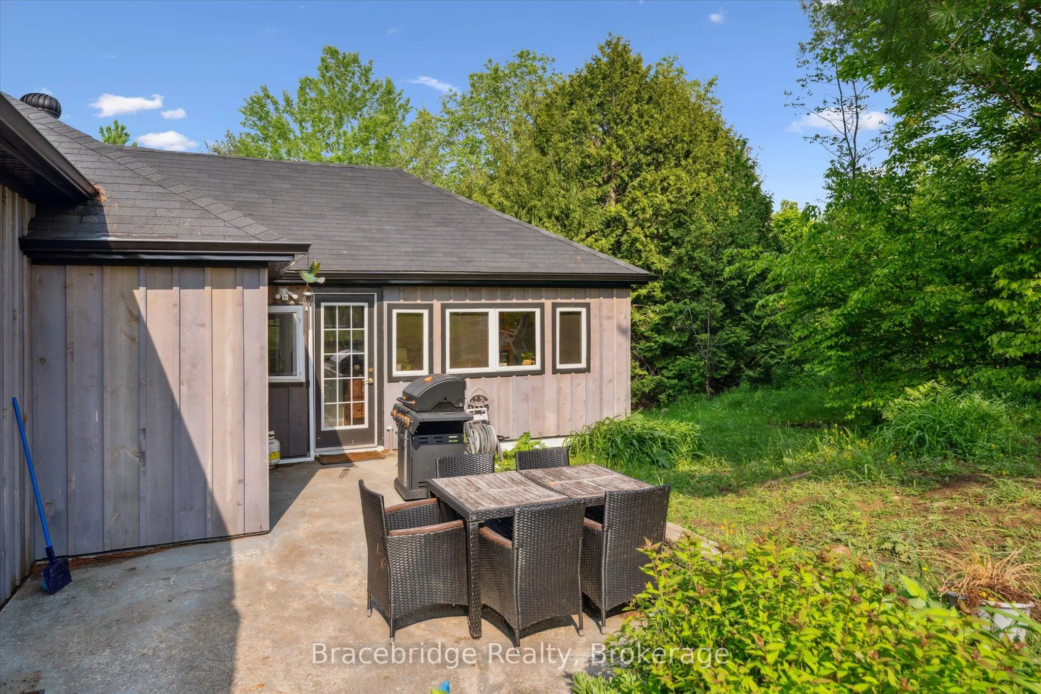 1151 Beatrice Twn Line