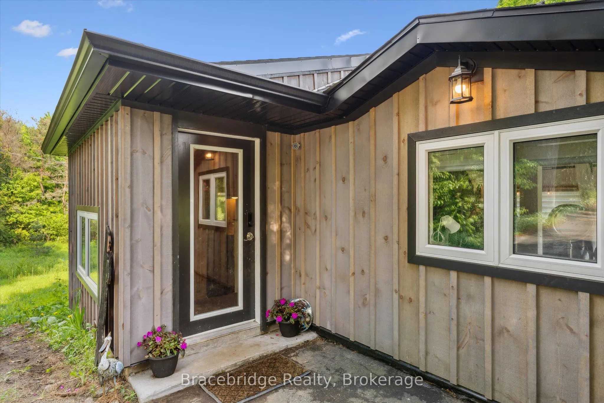 1151 Beatrice Twn Line