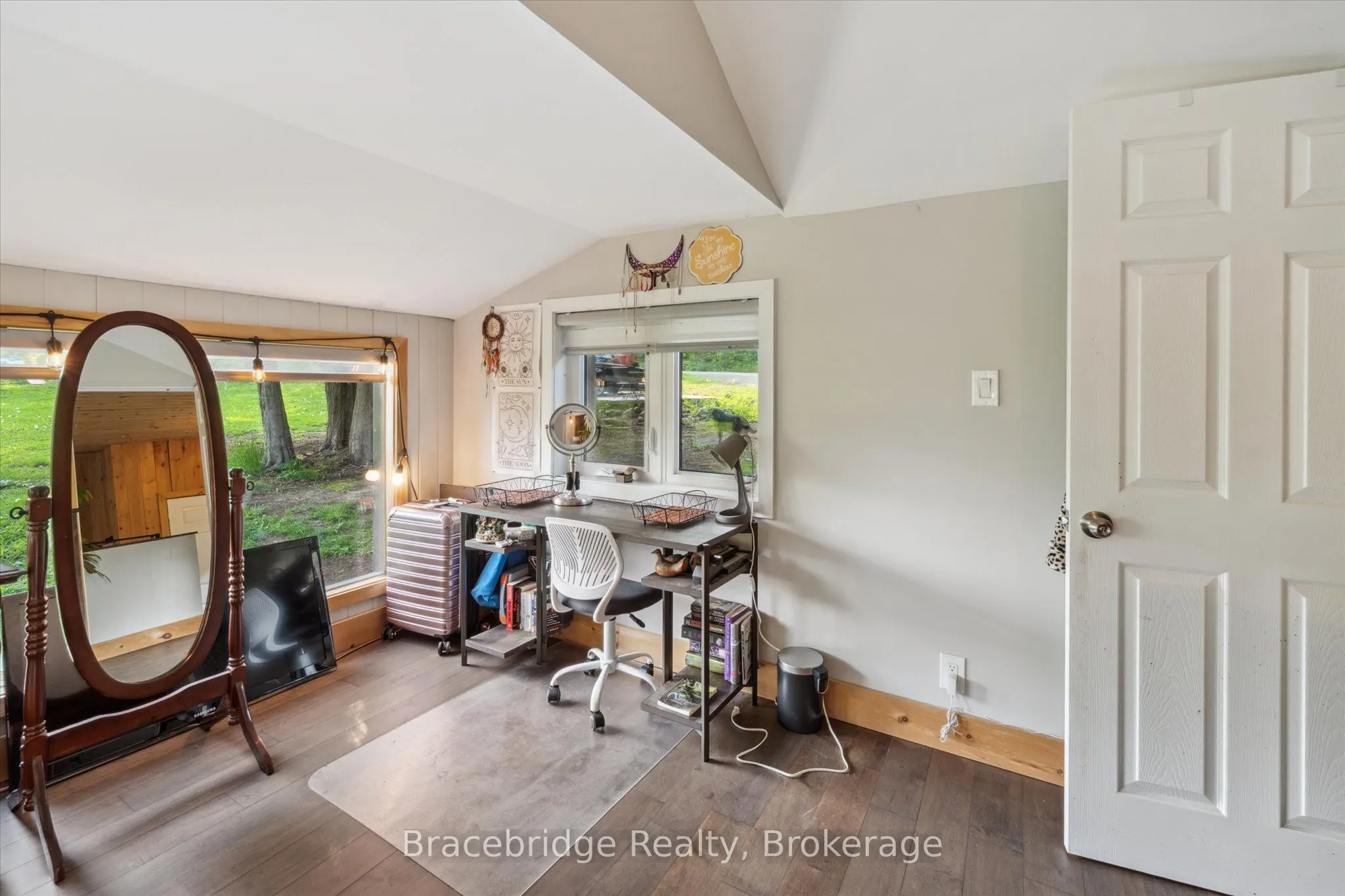 1151 Beatrice Twn Line