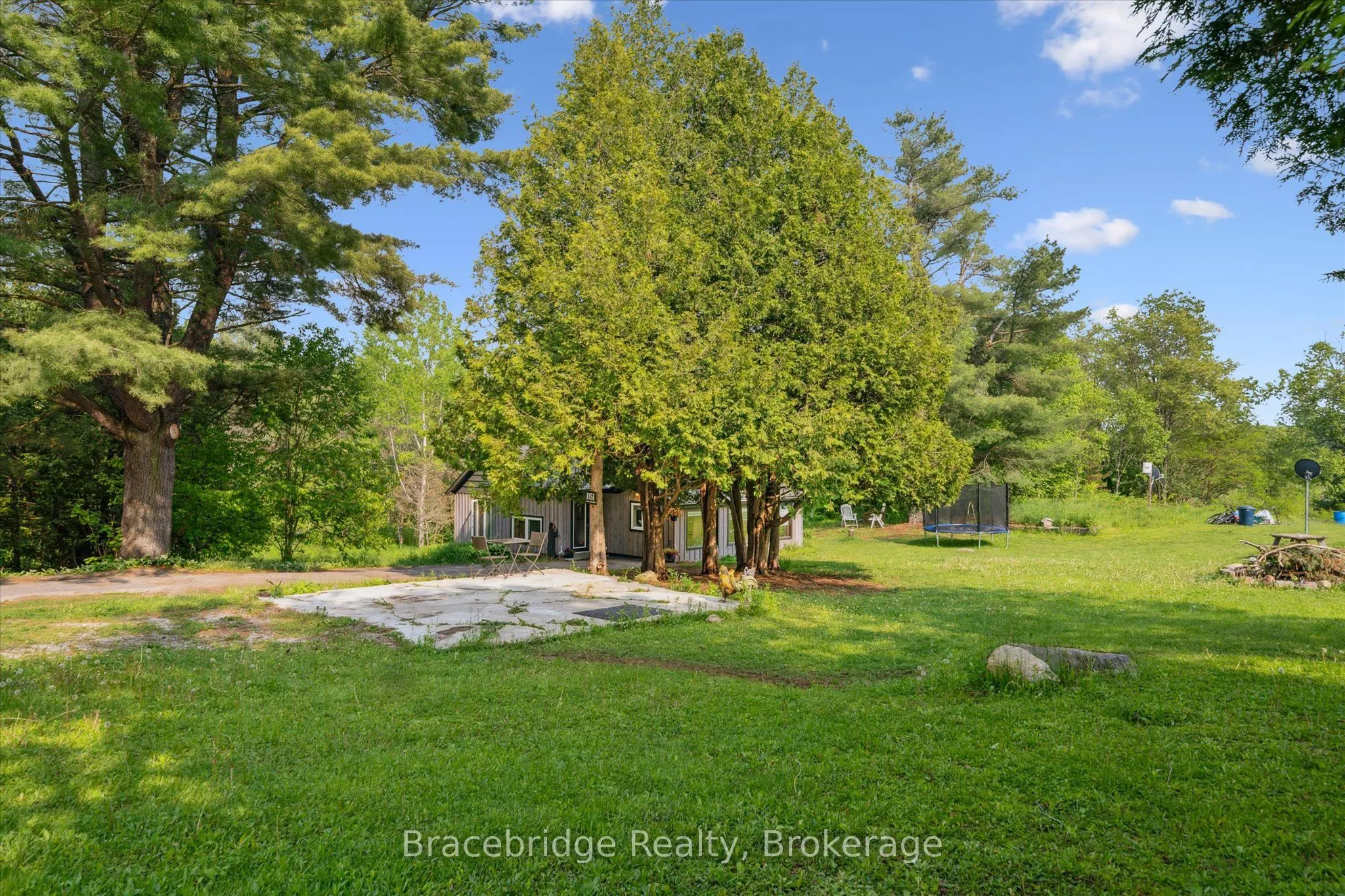 1151 Beatrice Twn Line
