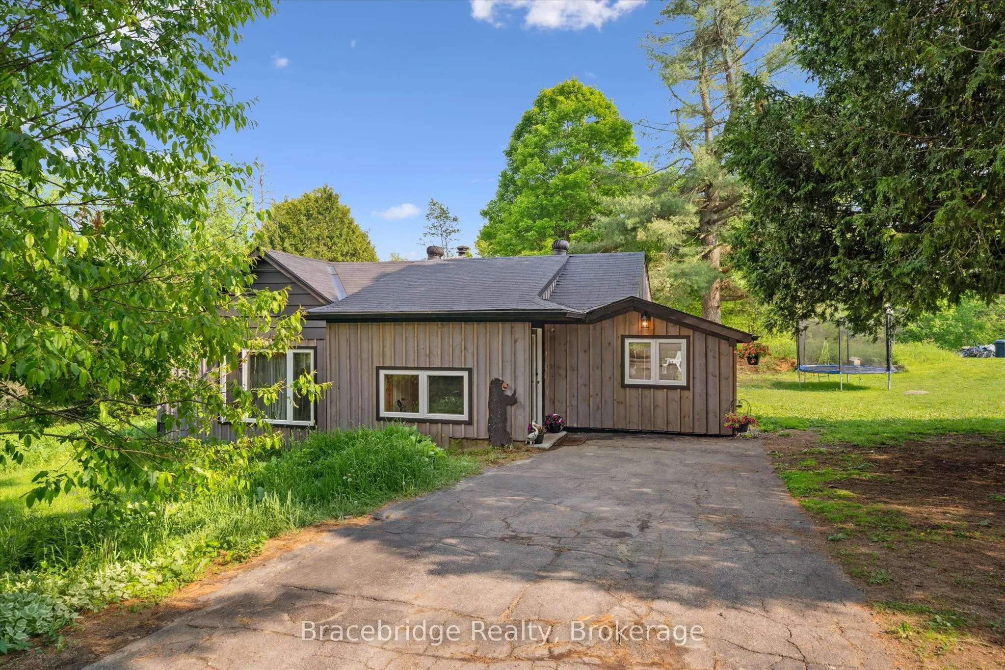 1151 Beatrice Twn Line