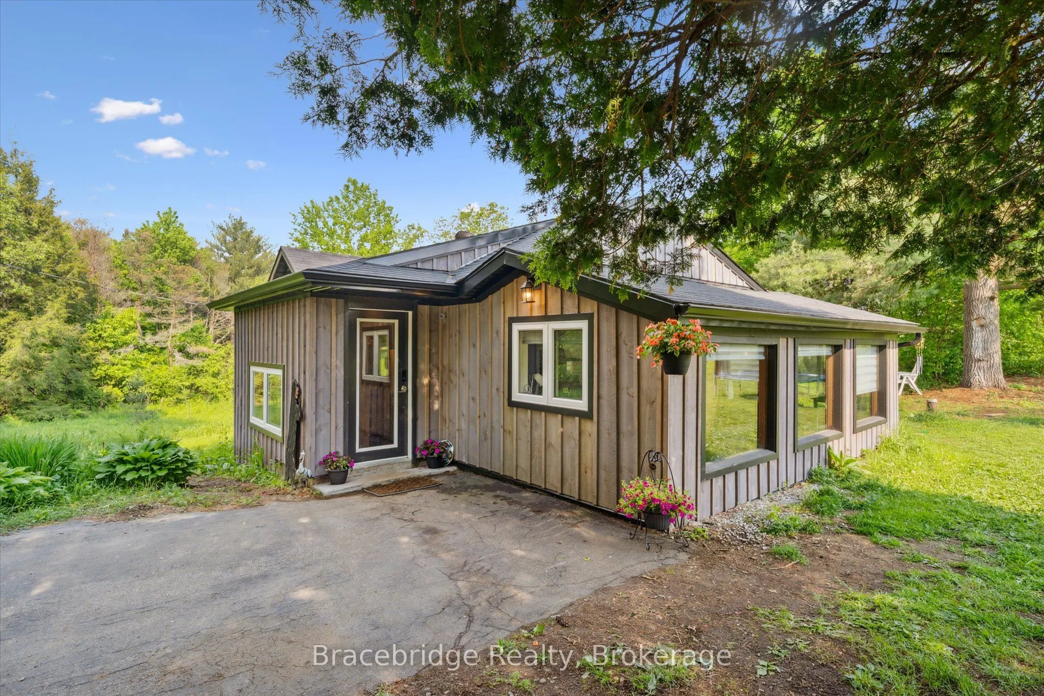 1151 Beatrice Twn Line