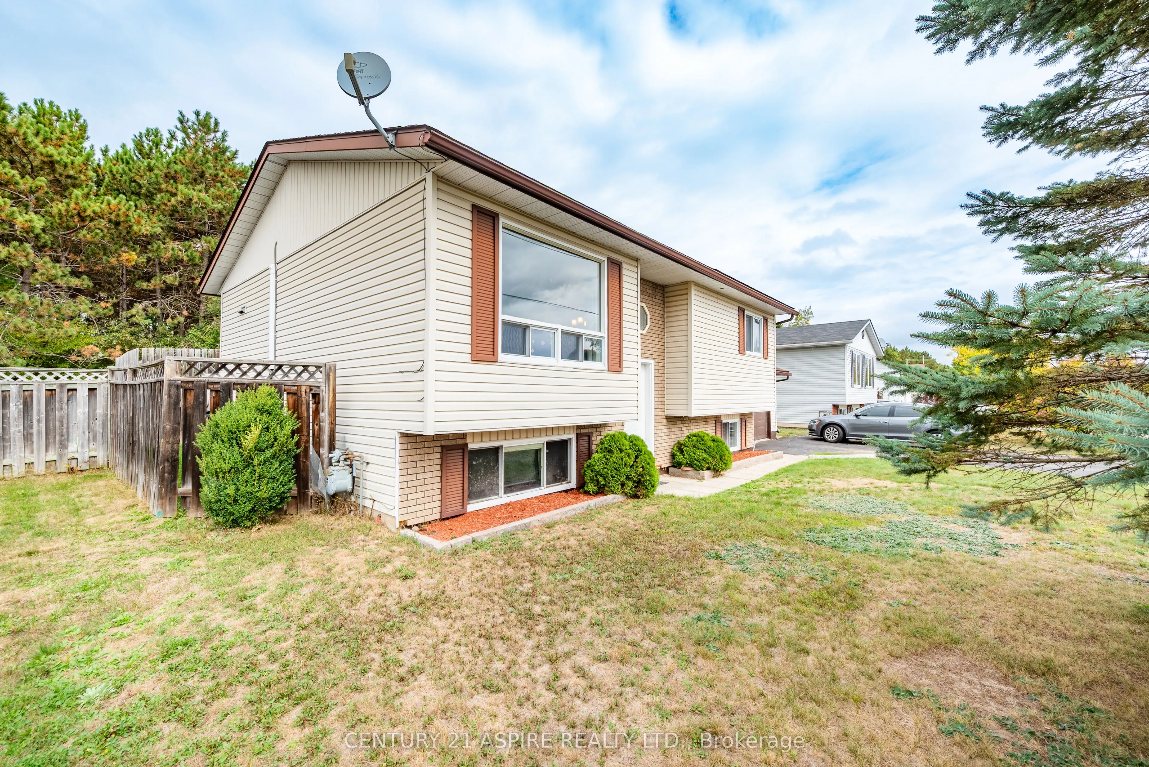 12 Dutch Drive