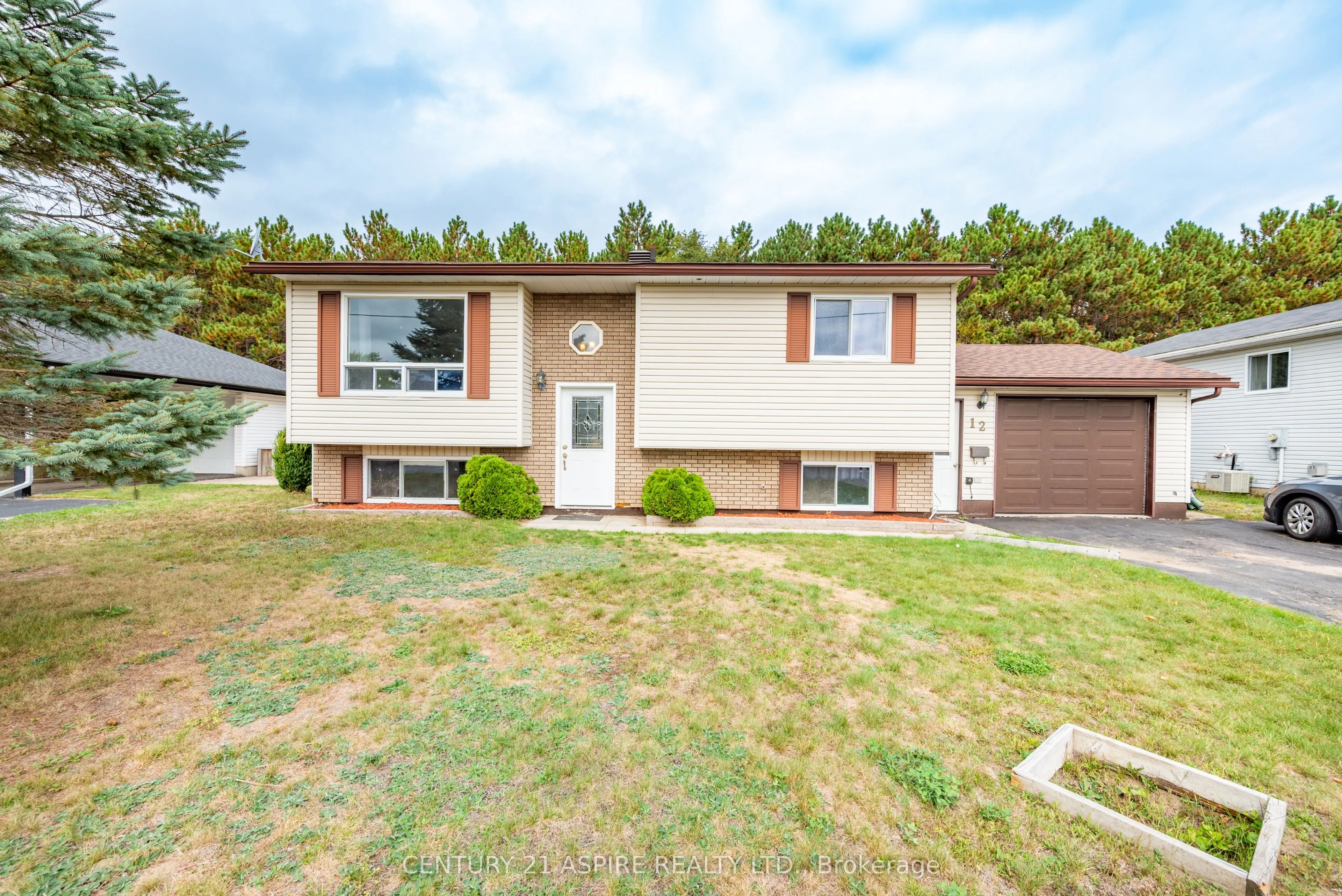 12 Dutch Drive