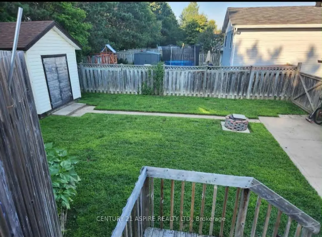 12 Dutch Drive