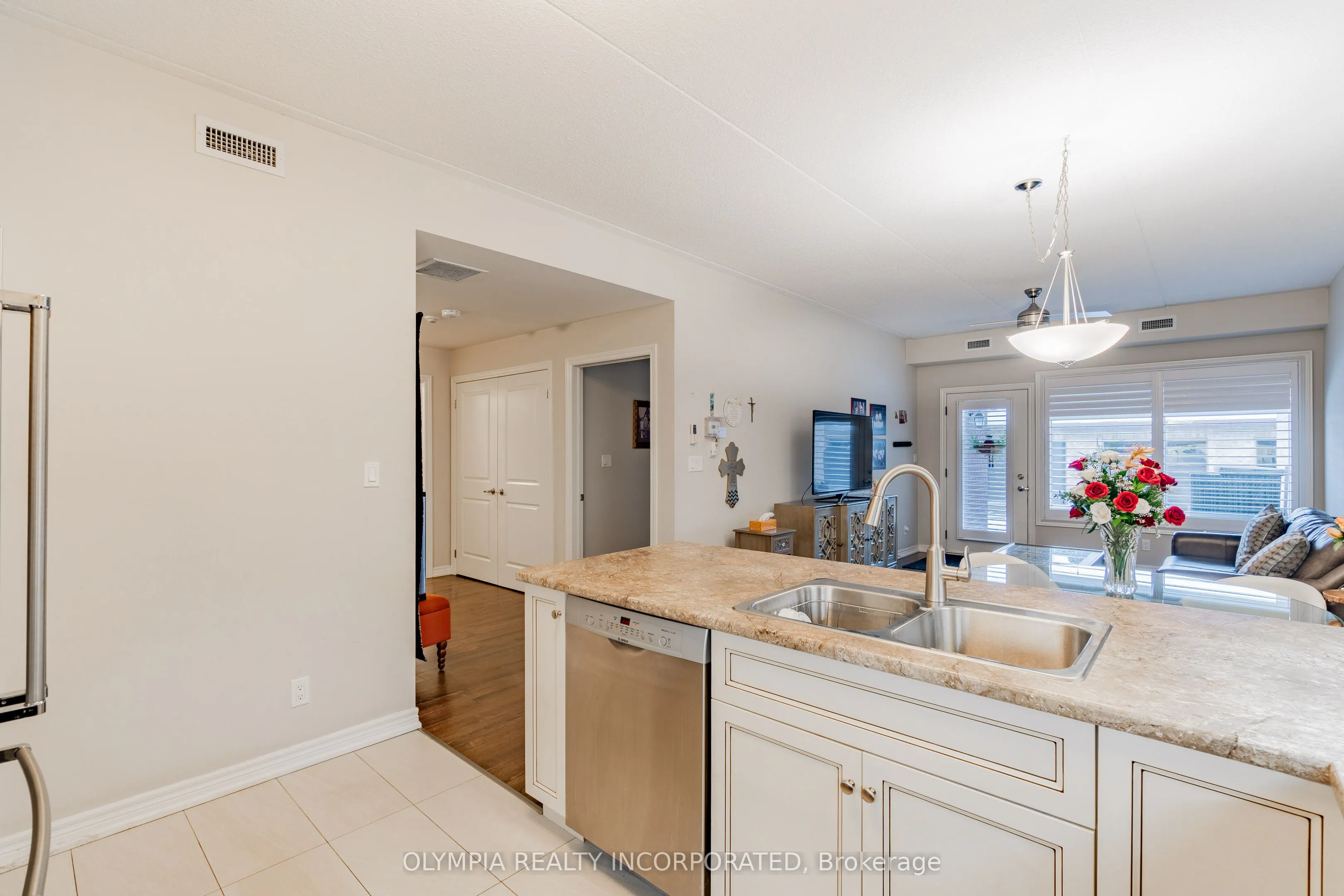 4464 Pettit Avenue, #117