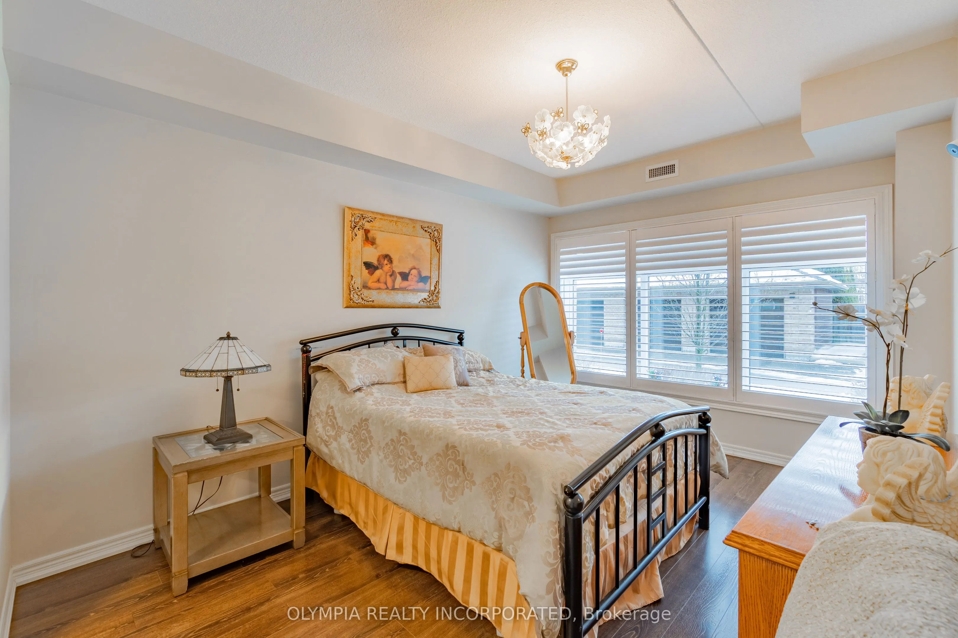 4464 Pettit Avenue, #117