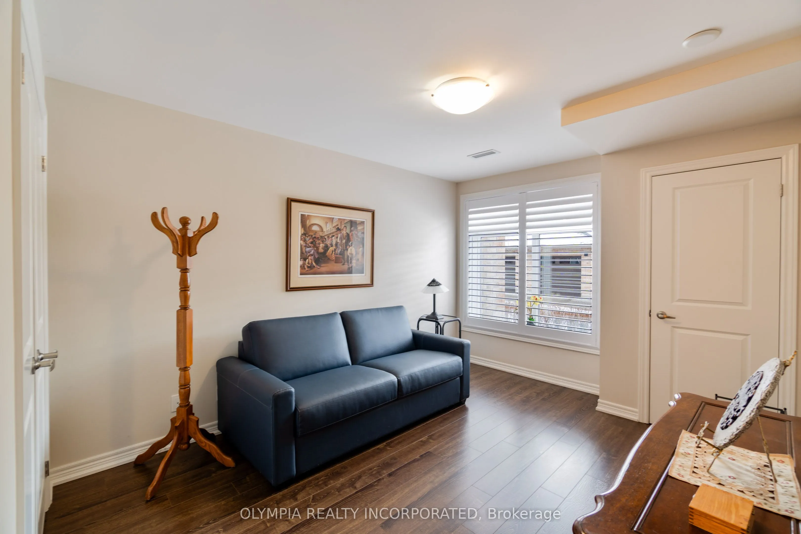 4464 Pettit Avenue, #117