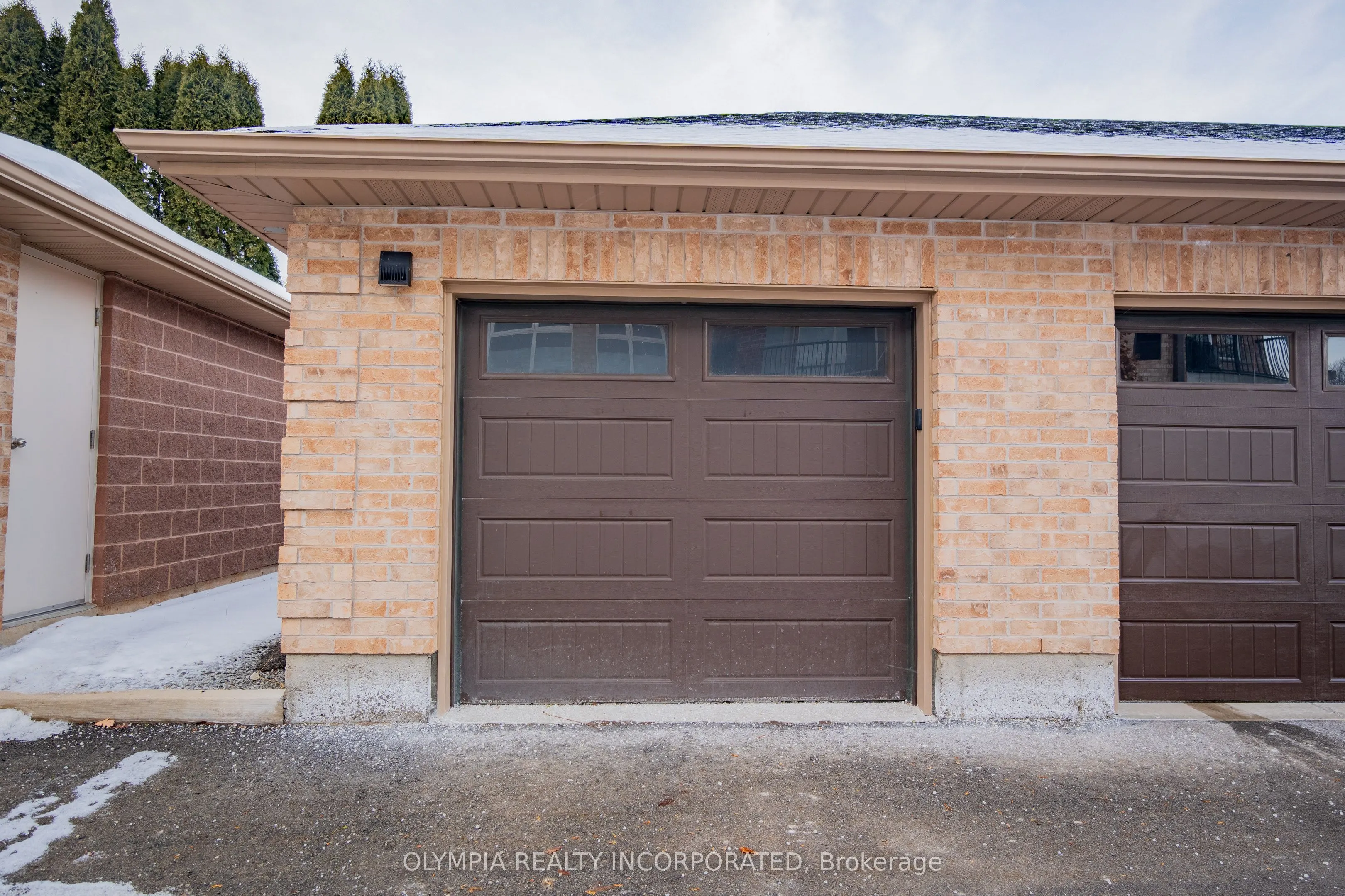 4464 Pettit Avenue, #117