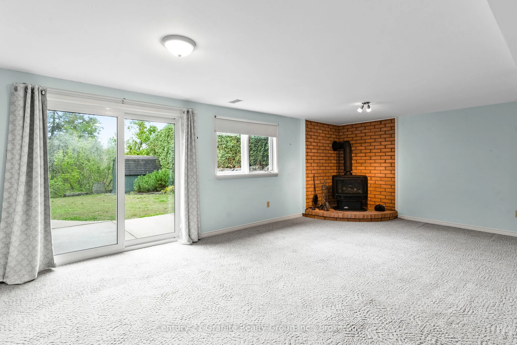 34 Cedartree Lane