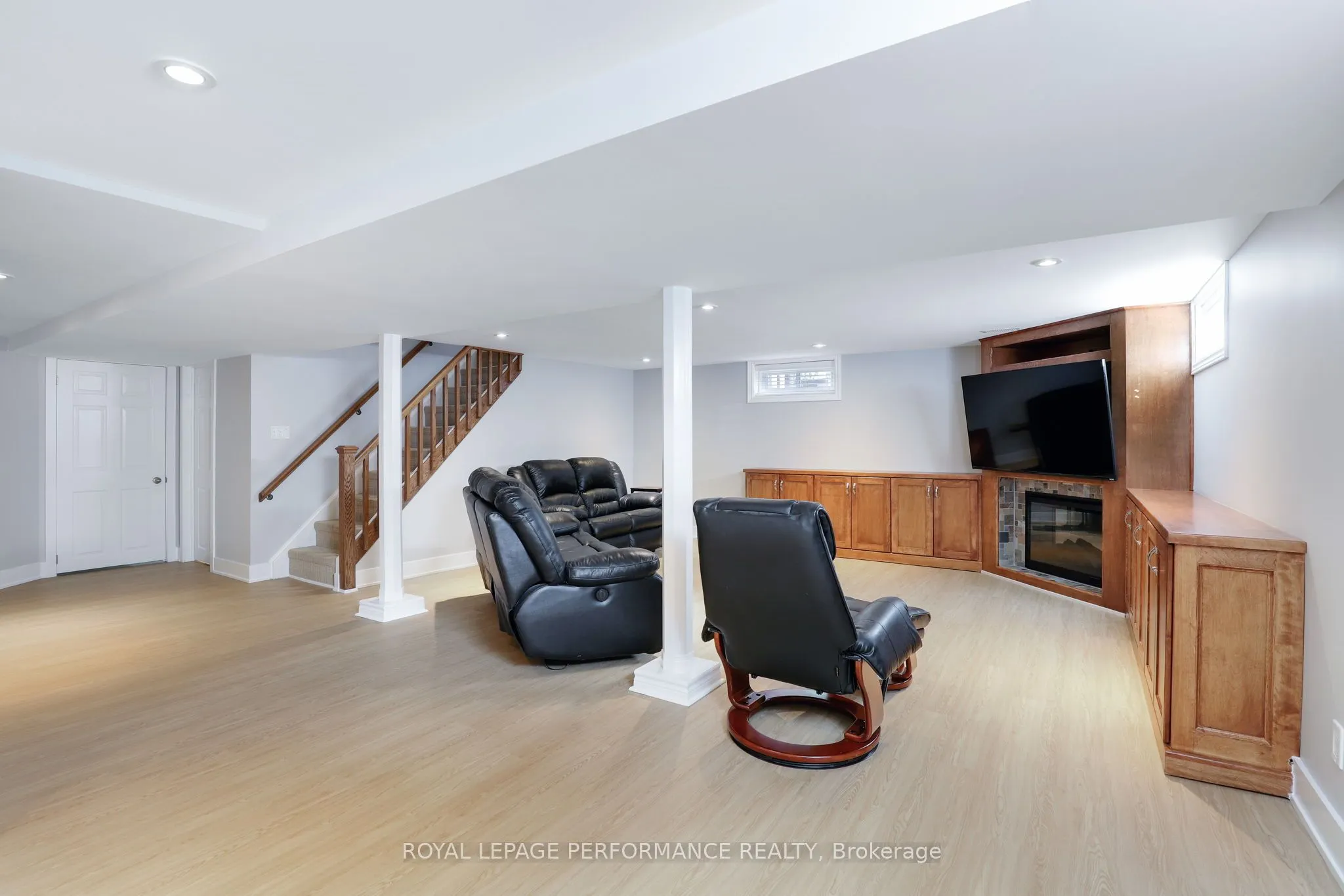 1347 Highgate Road