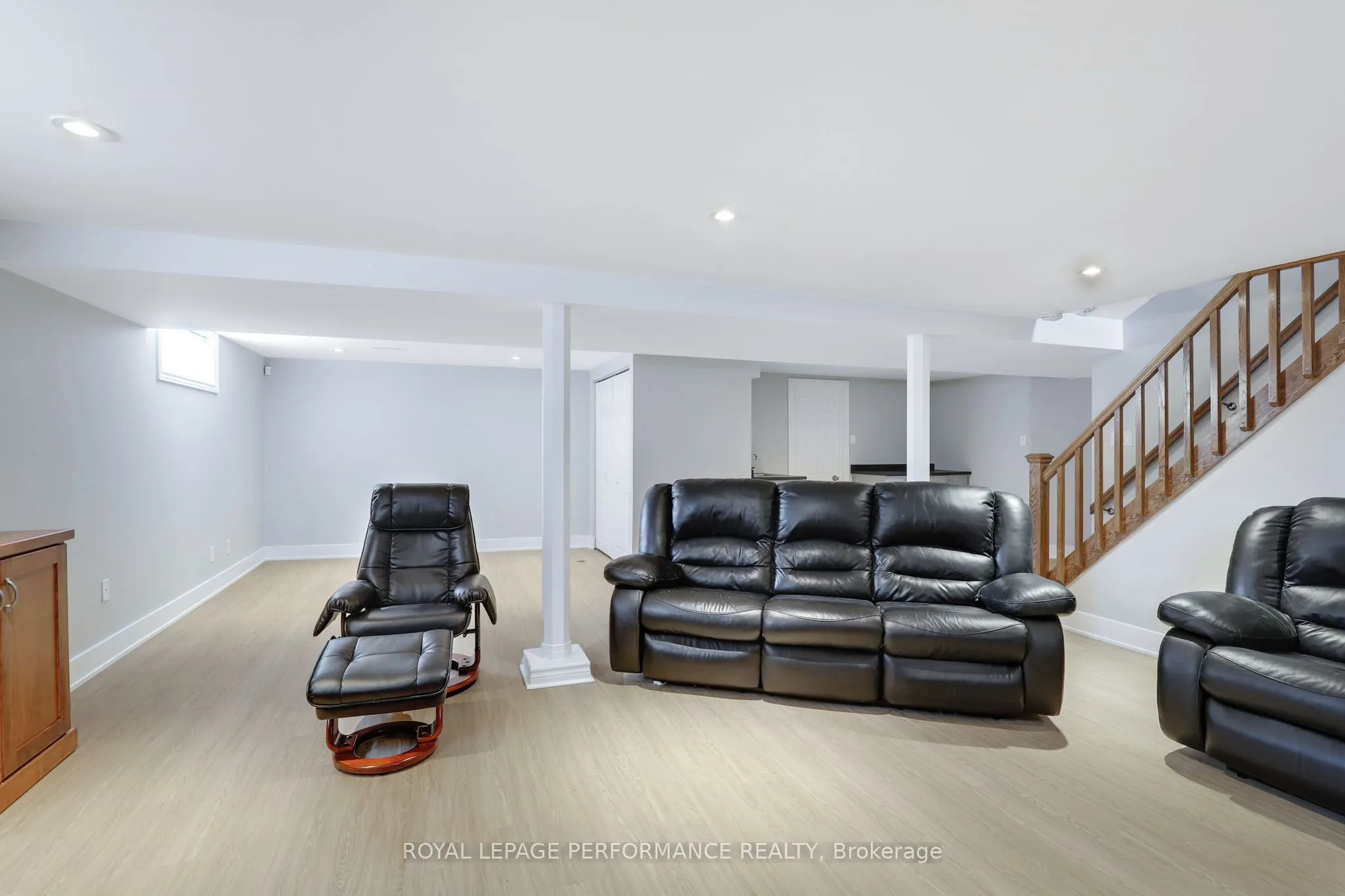 1347 Highgate Road