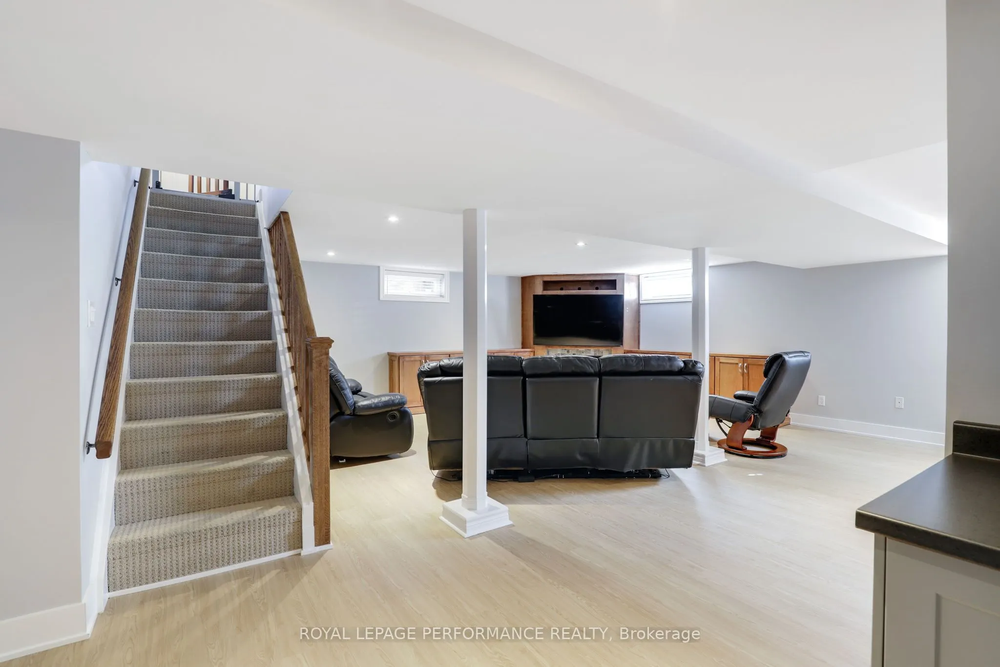 1347 Highgate Road