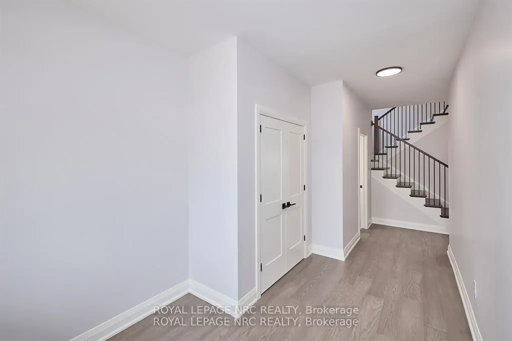 195 Hodgkins Avenue