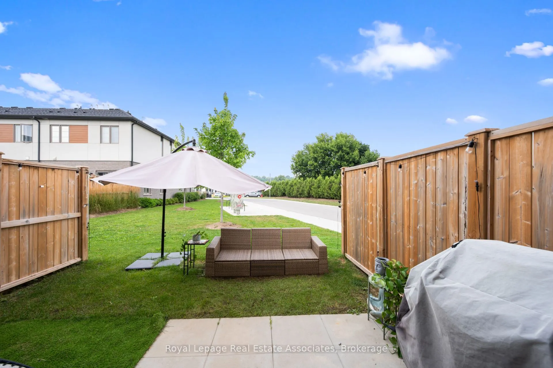 26 Steele Crescent, #24