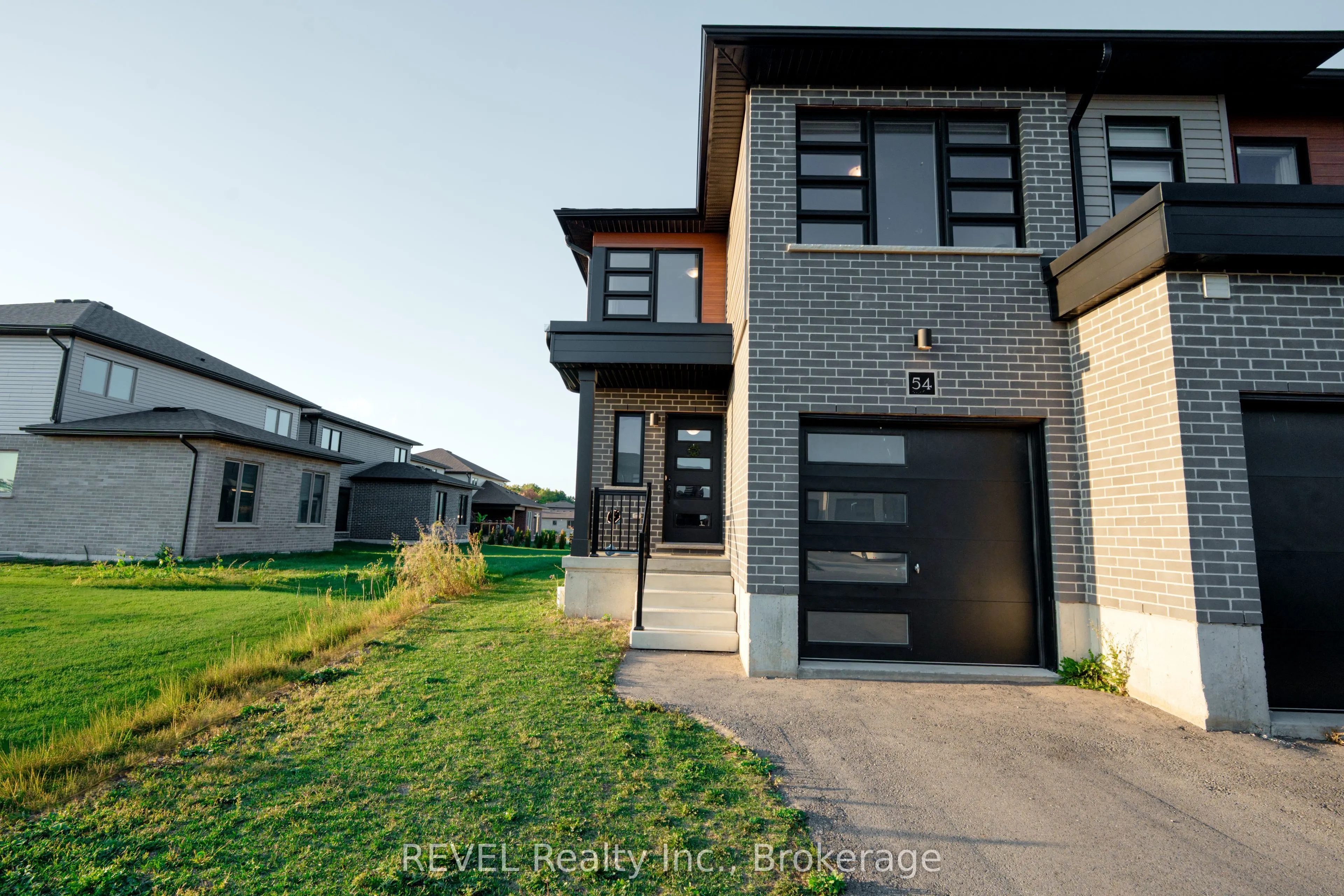 54 Wilkinson Avenue