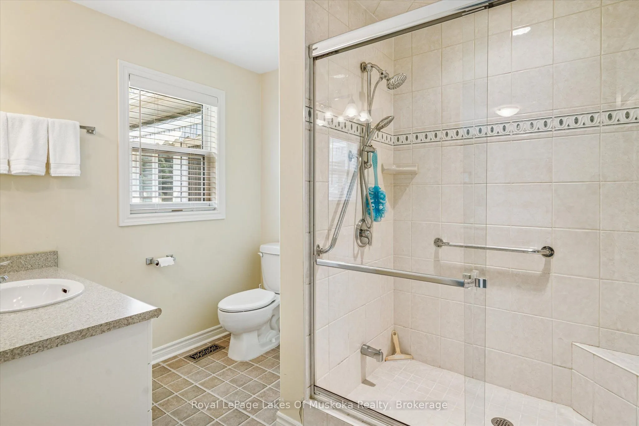7 Inveraray Court