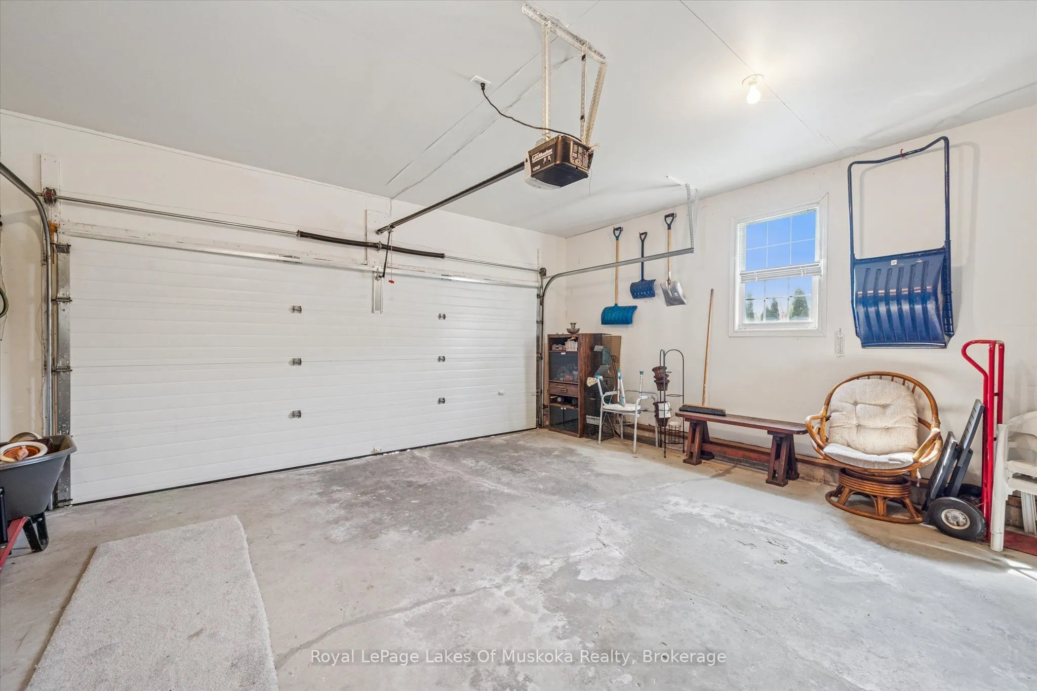 7 Inveraray Court