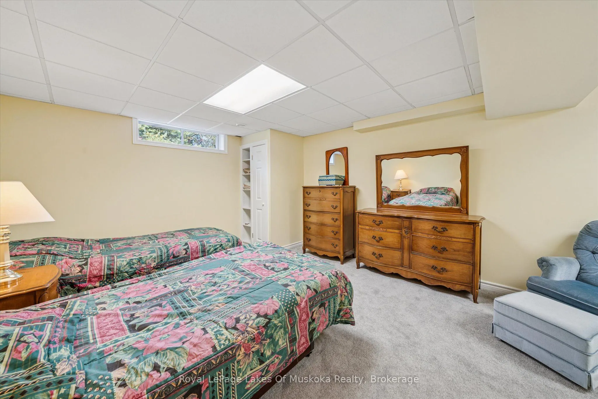 7 Inveraray Court