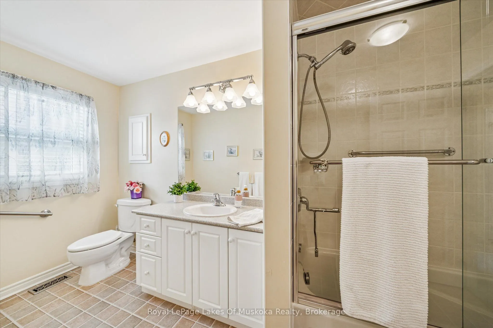 7 Inveraray Court
