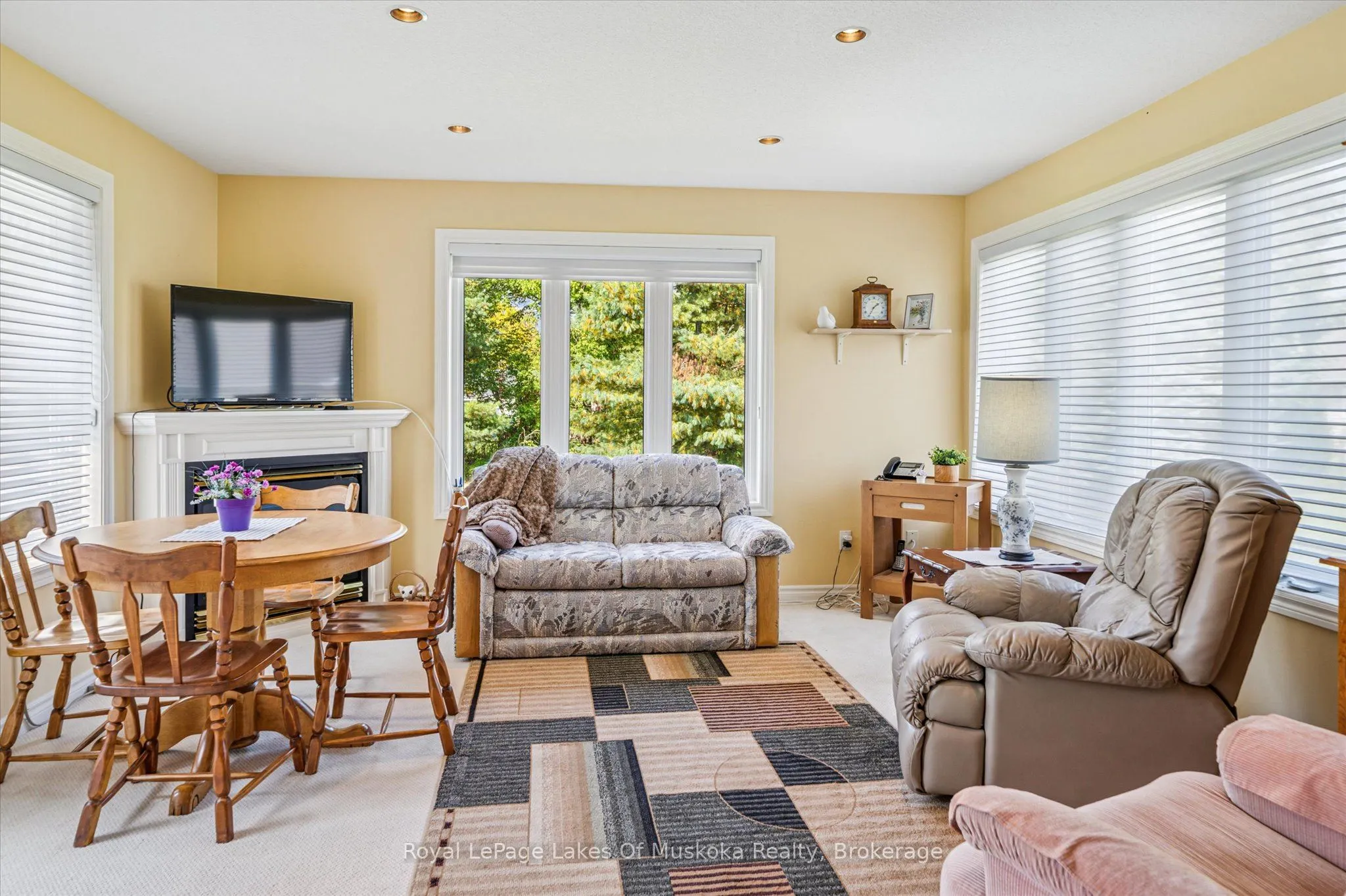 7 Inveraray Court