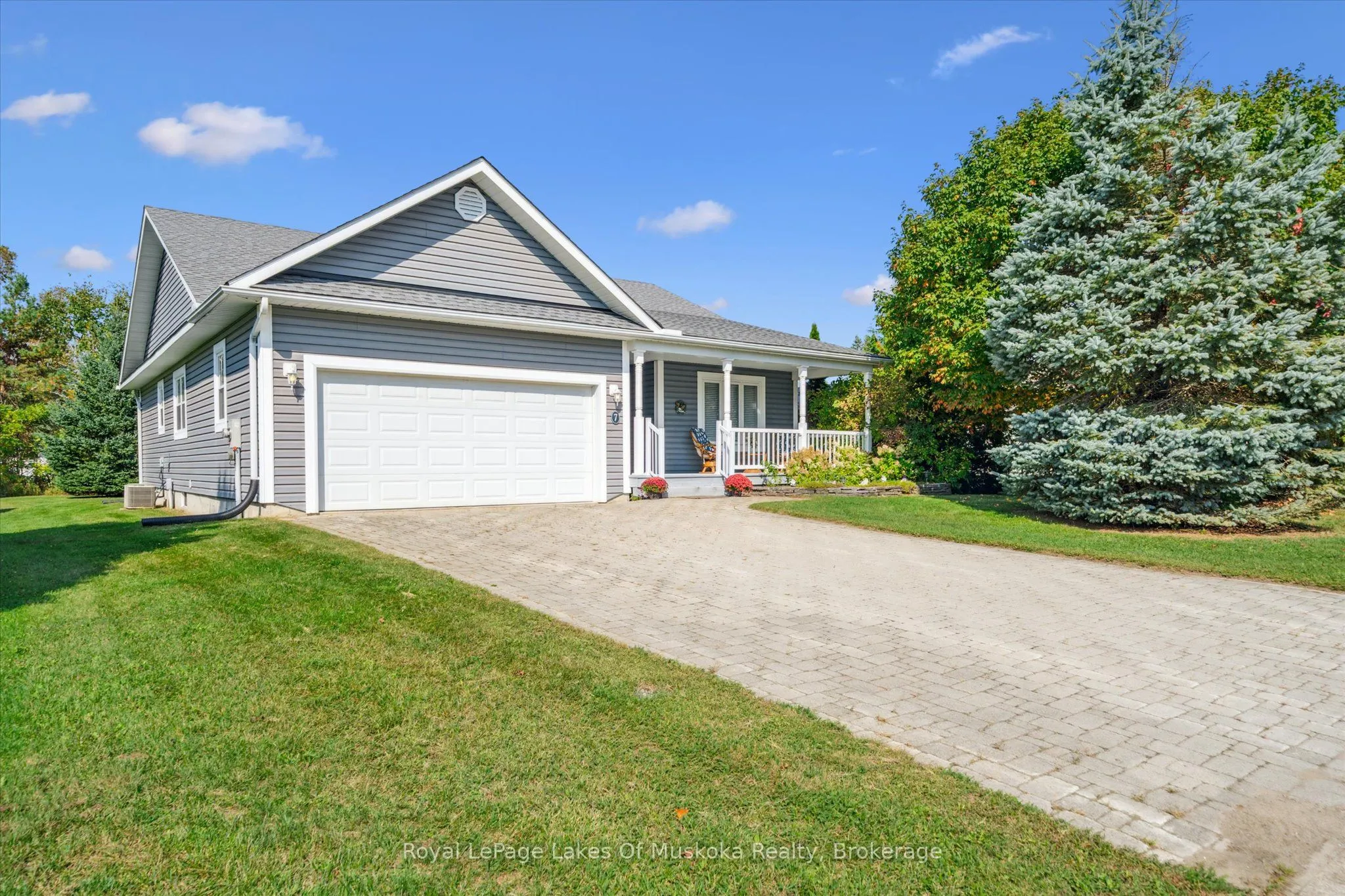 7 Inveraray Court