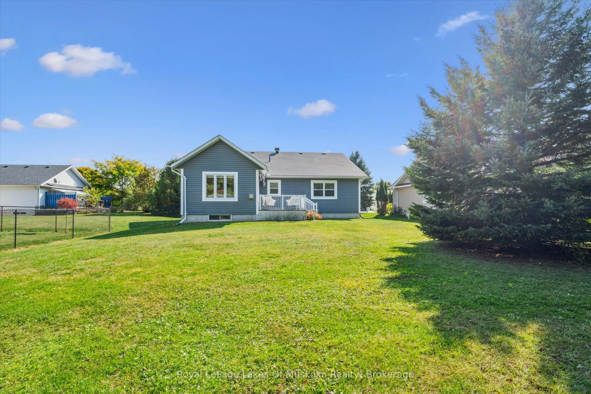 7 Inveraray Court