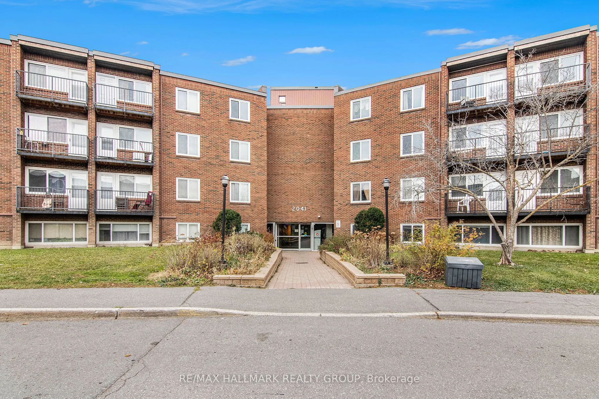 2041 Arrowsmith Drive, #203C